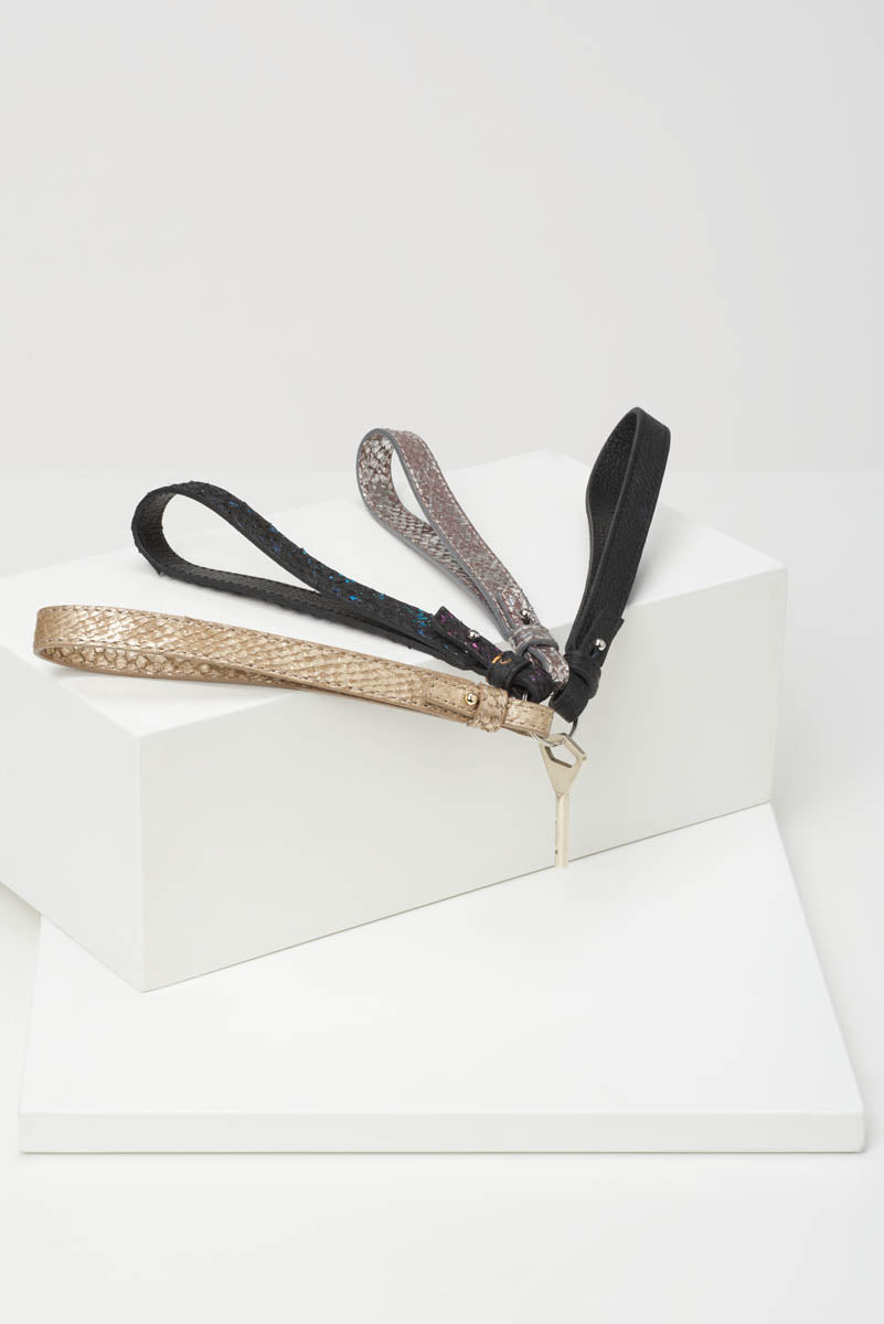 Rannelenkki/ avaimenperä - musta / kulta