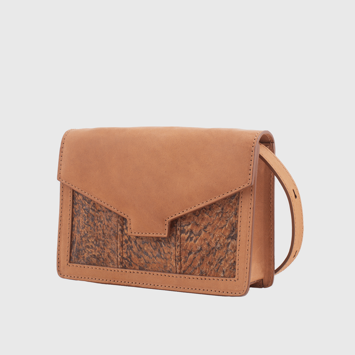 Hilla shoulder bag, pike perch leather