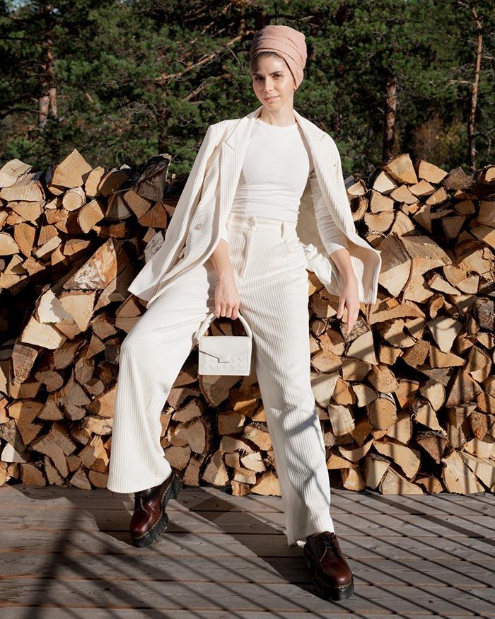 Hilla vyölaukku sample