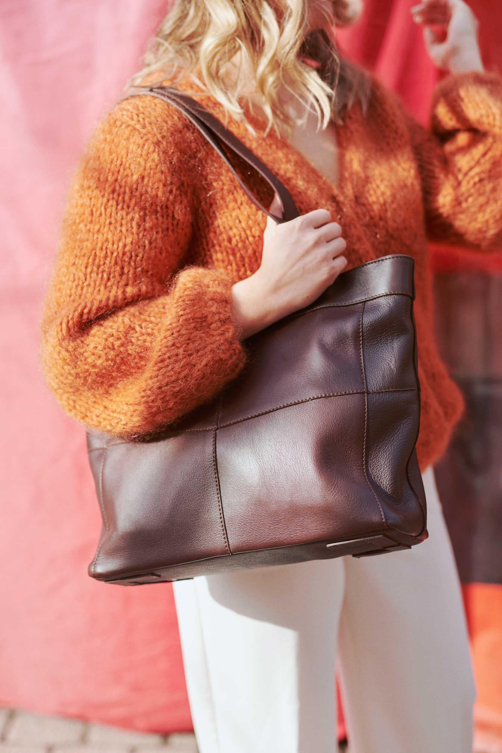 Riihi Tote Bag Dark Brown