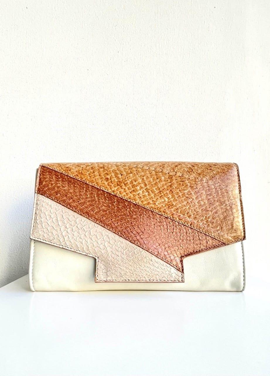 Onni clutch-laukku sample