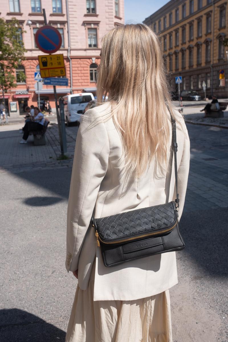 Aira crossbody bag black