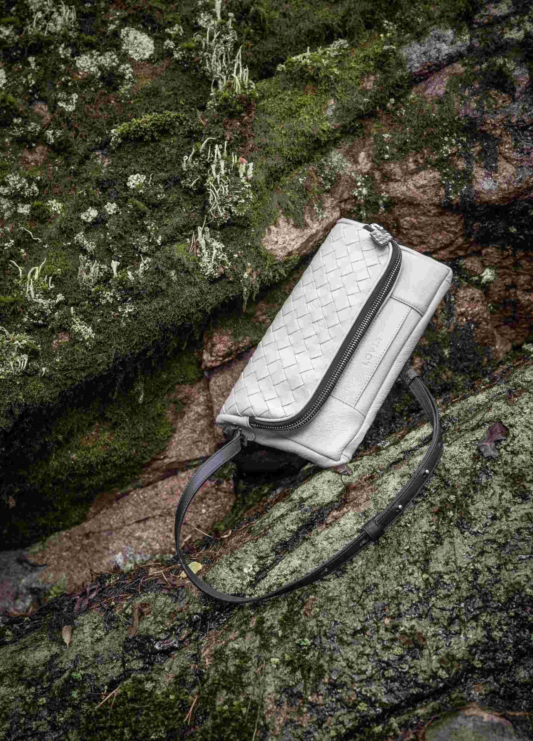 Aira crossbody-laukku