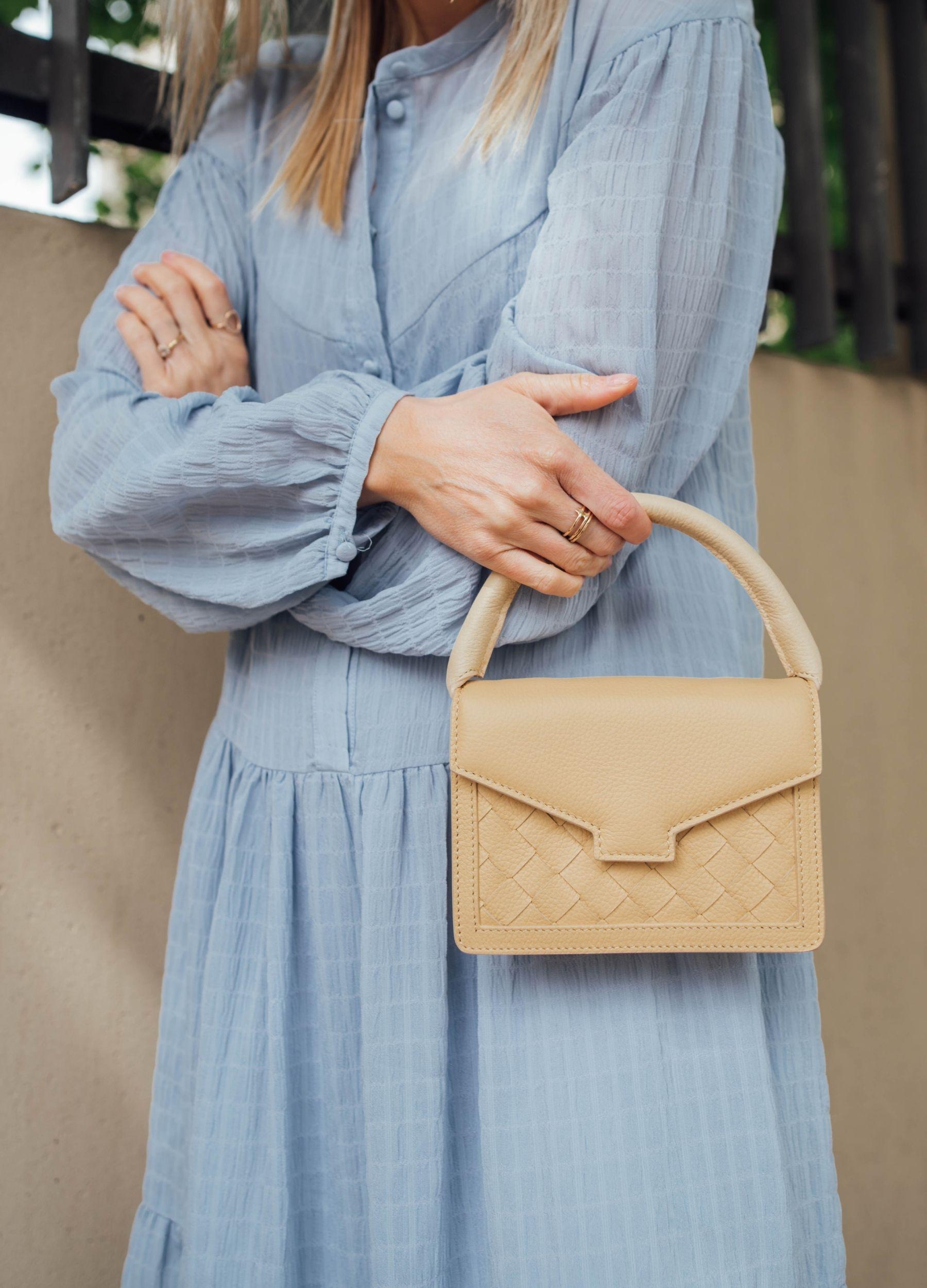 Hilla belt bag