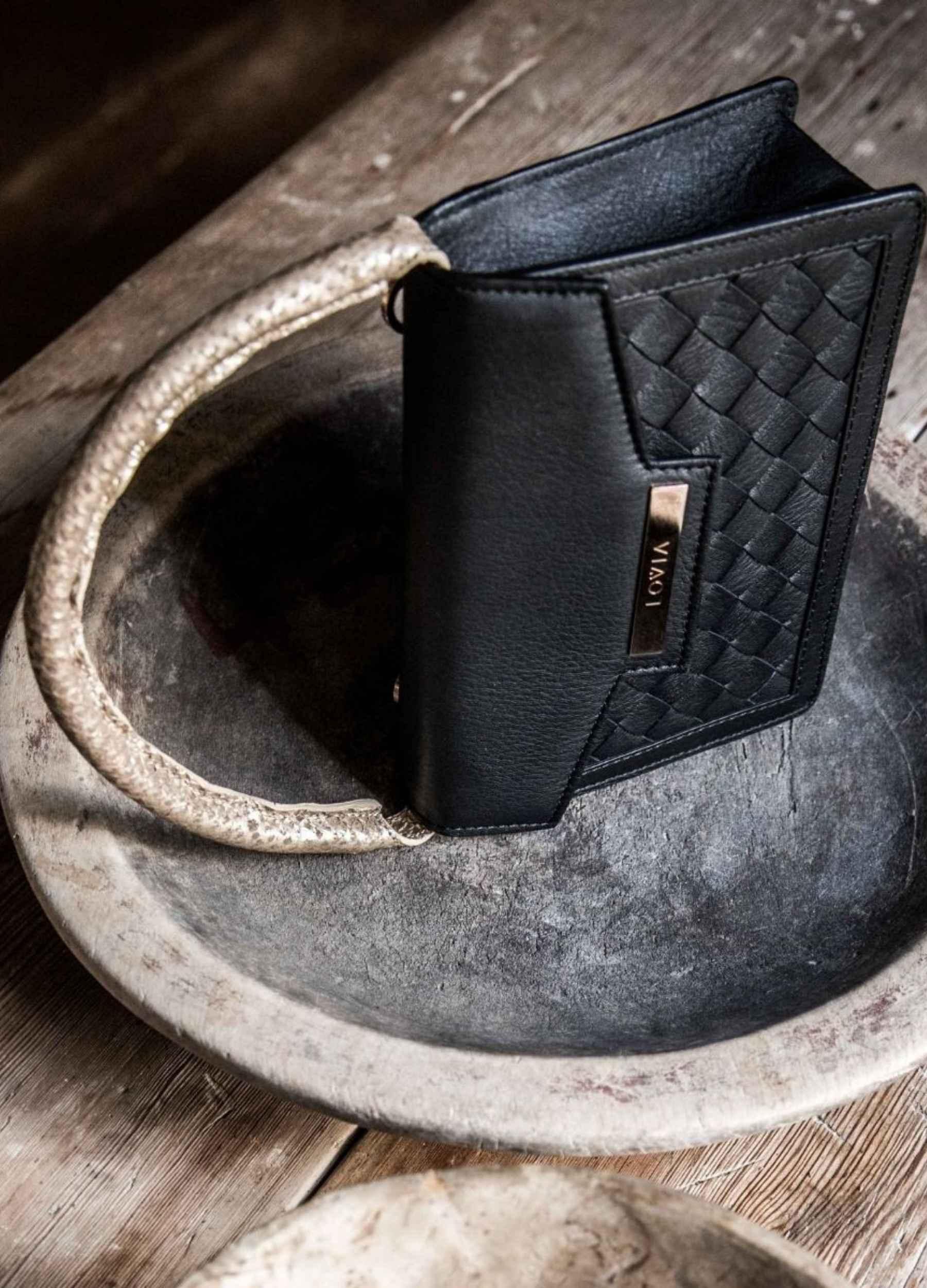 Kaiho shoulder bag Black / gold
