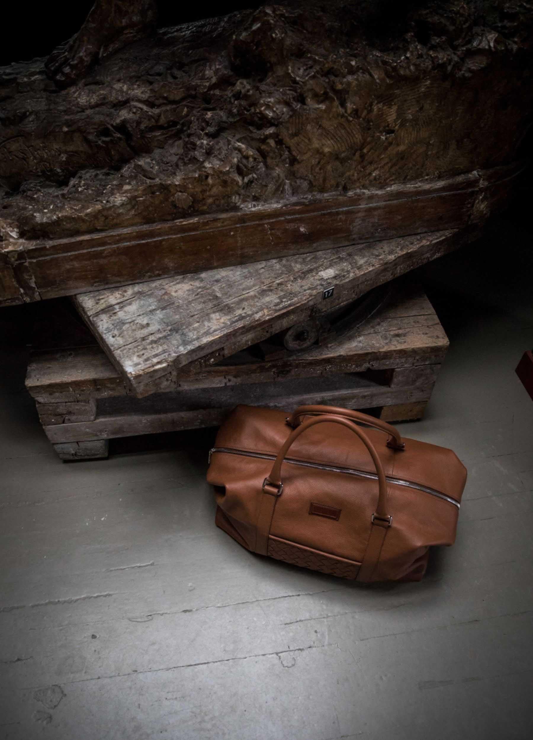 Karelia weekender bag foliage brown