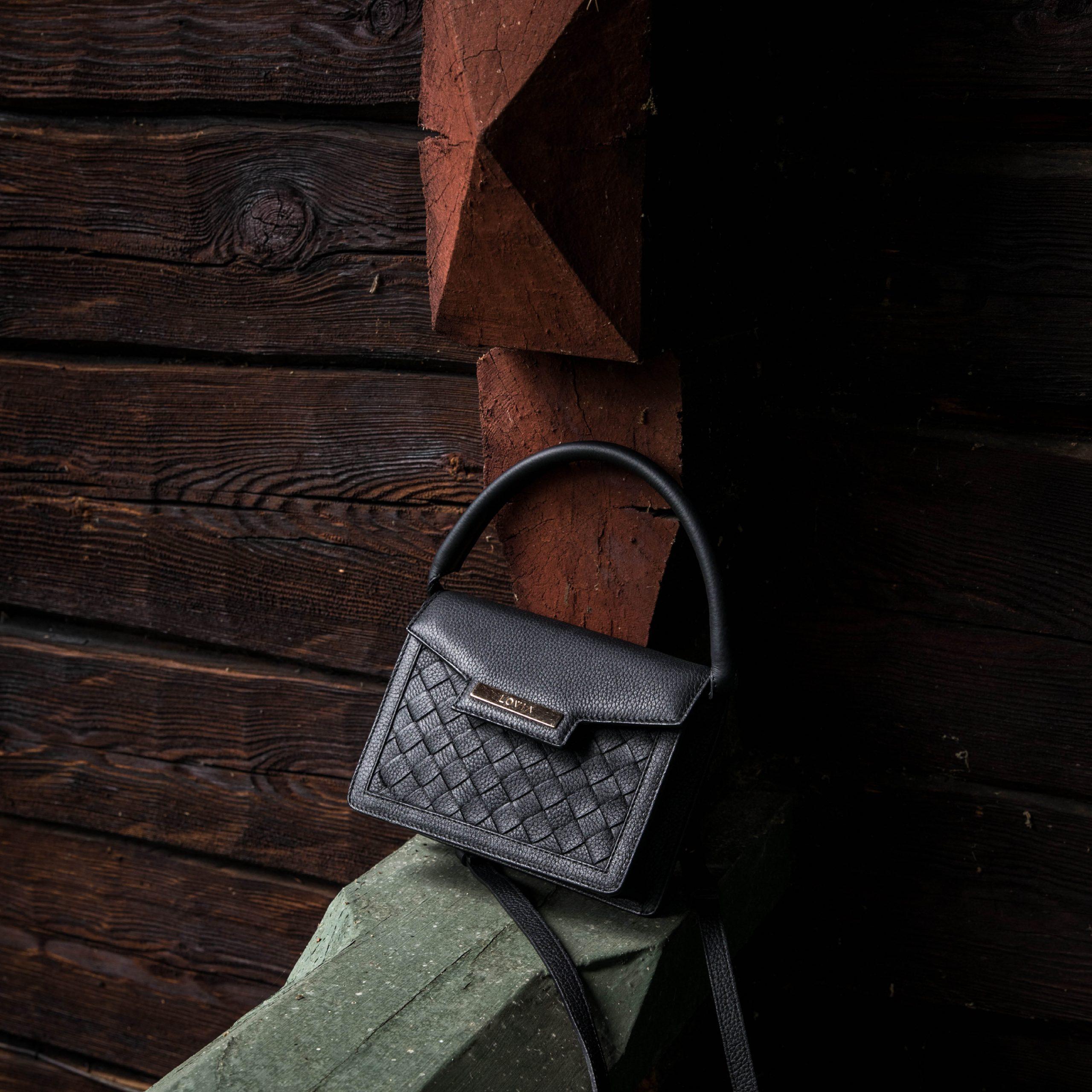 Kaiho Crossbody