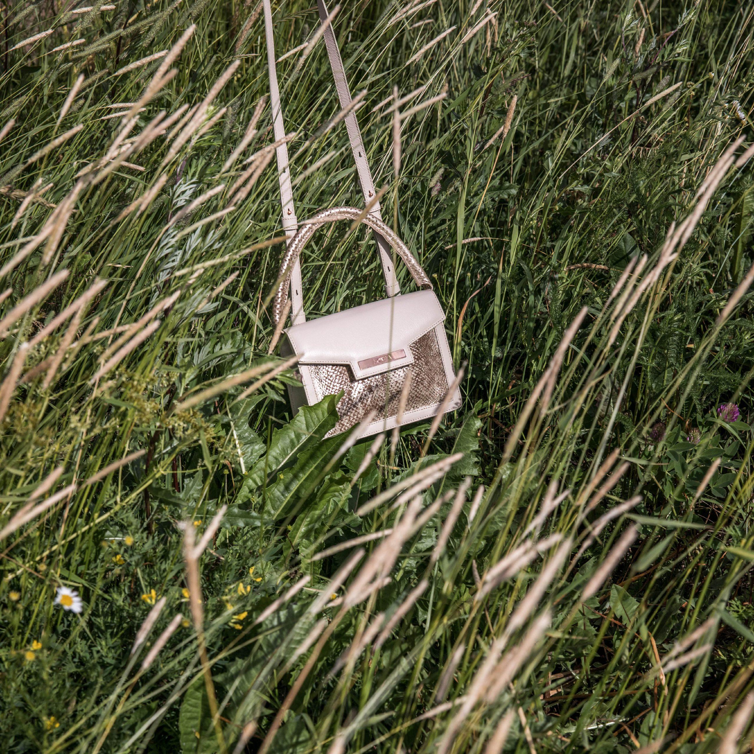 Kaiho crossbody bag