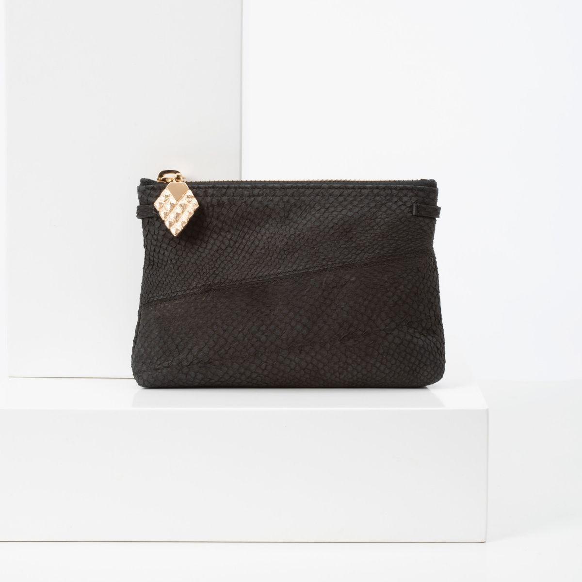 Laine Pouch sample