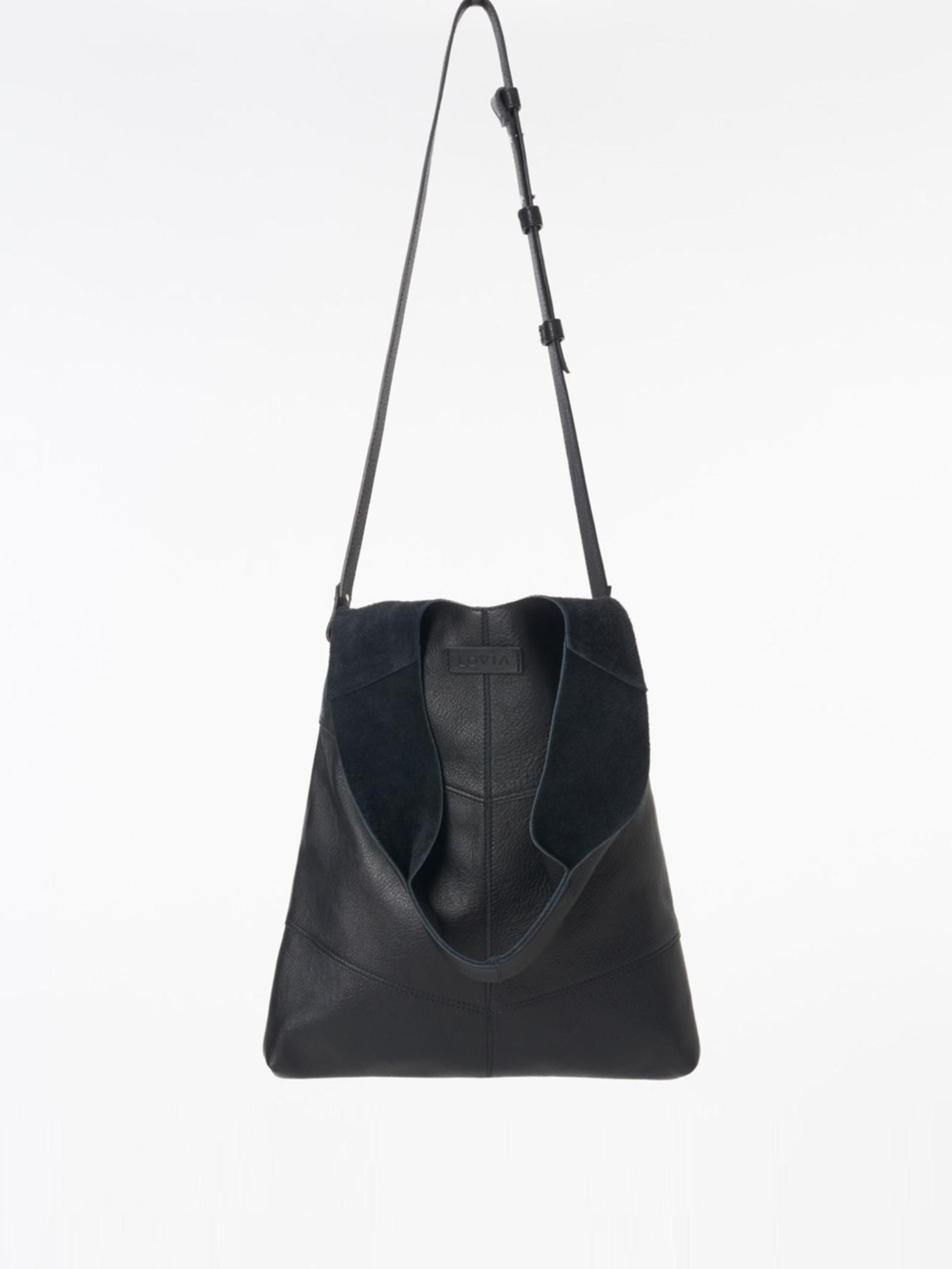 Crossbody strap black