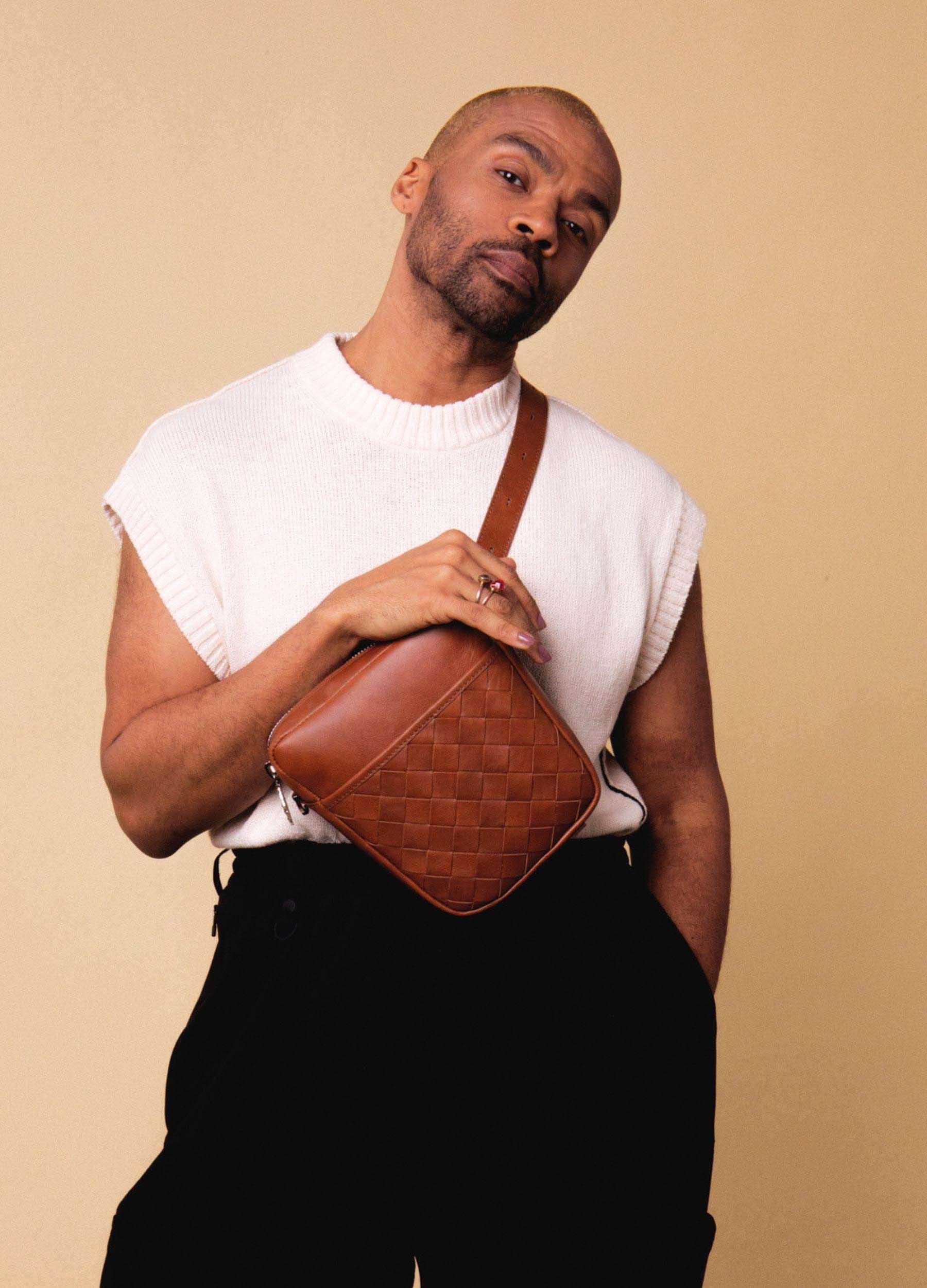Toivo Crossbody