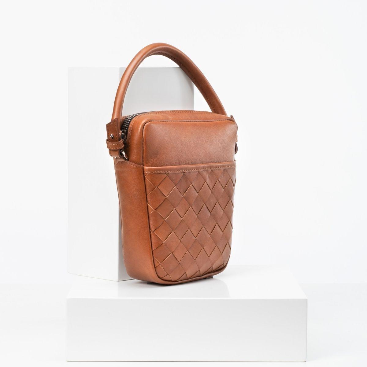 Handle for Toivo