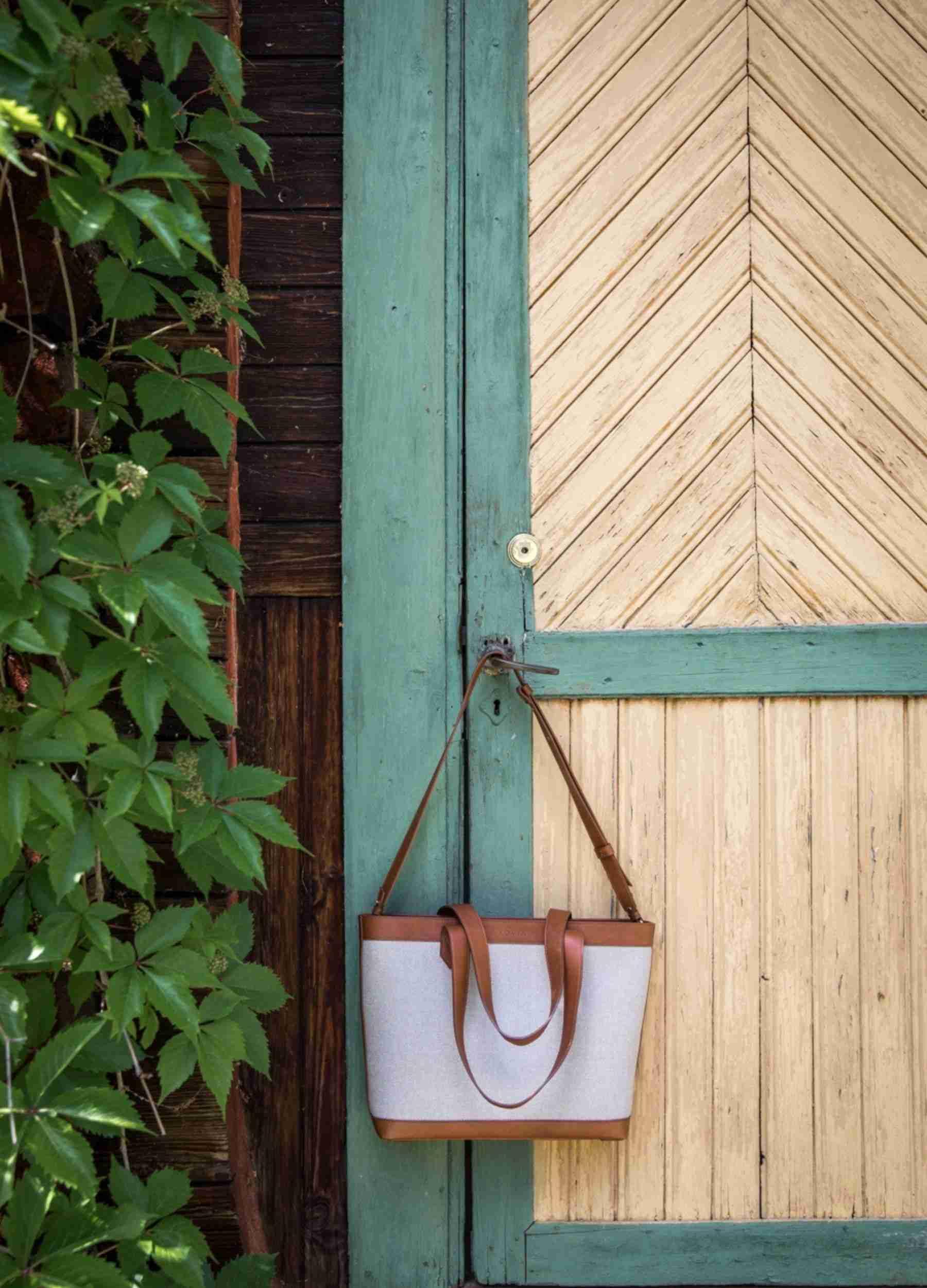 Tuohi Canvas Tote Bag