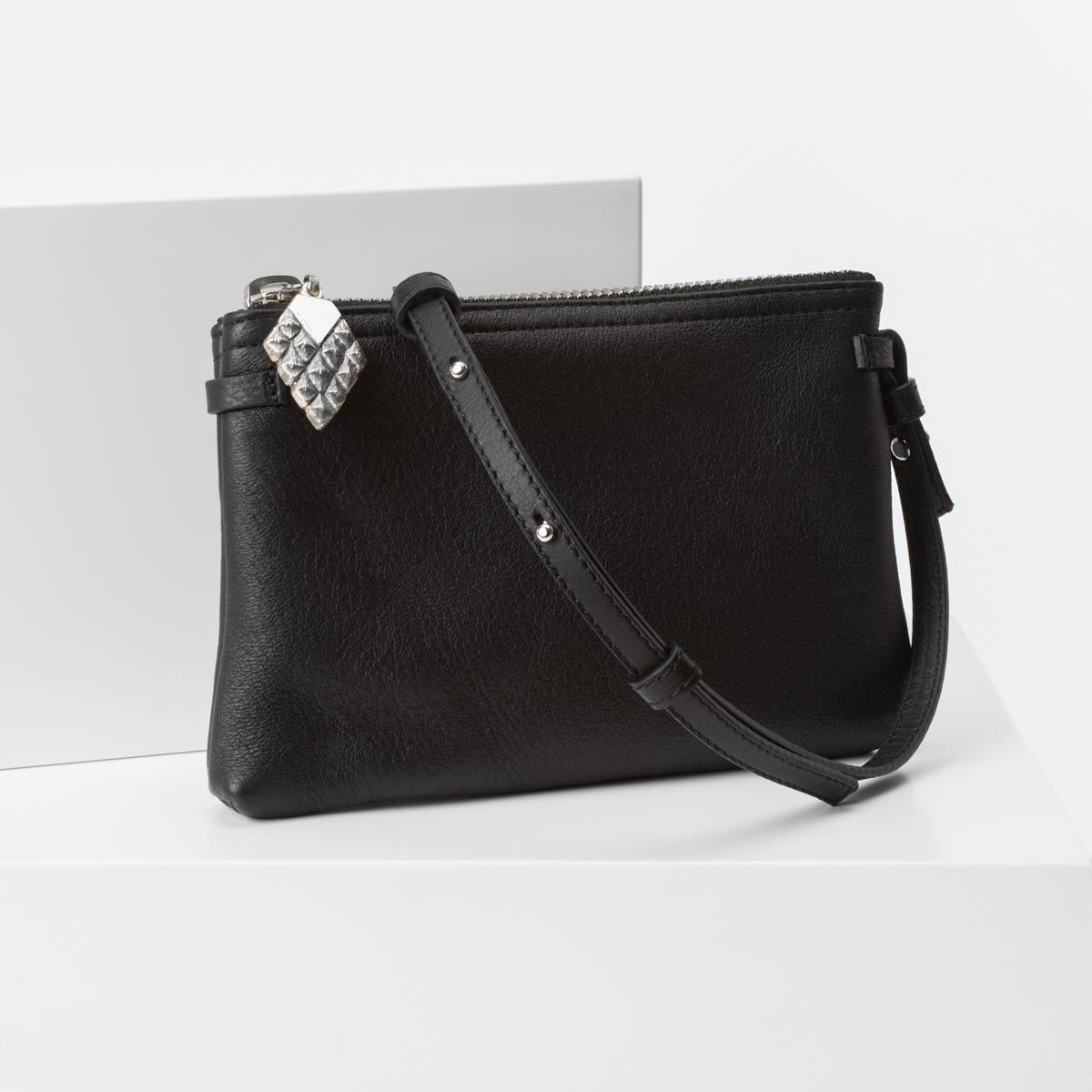 Vasu Pouch