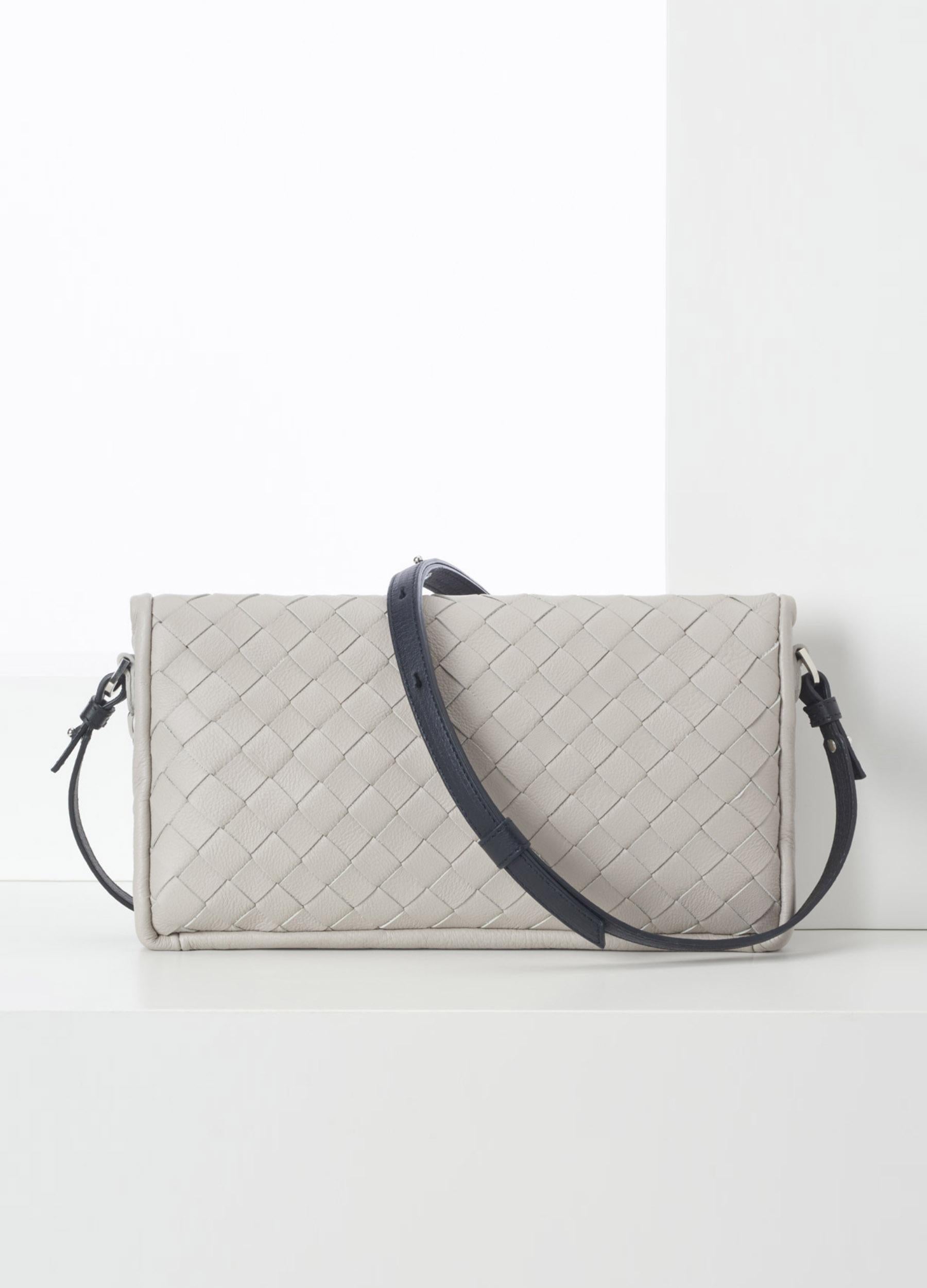 Aira Small Crossbody
