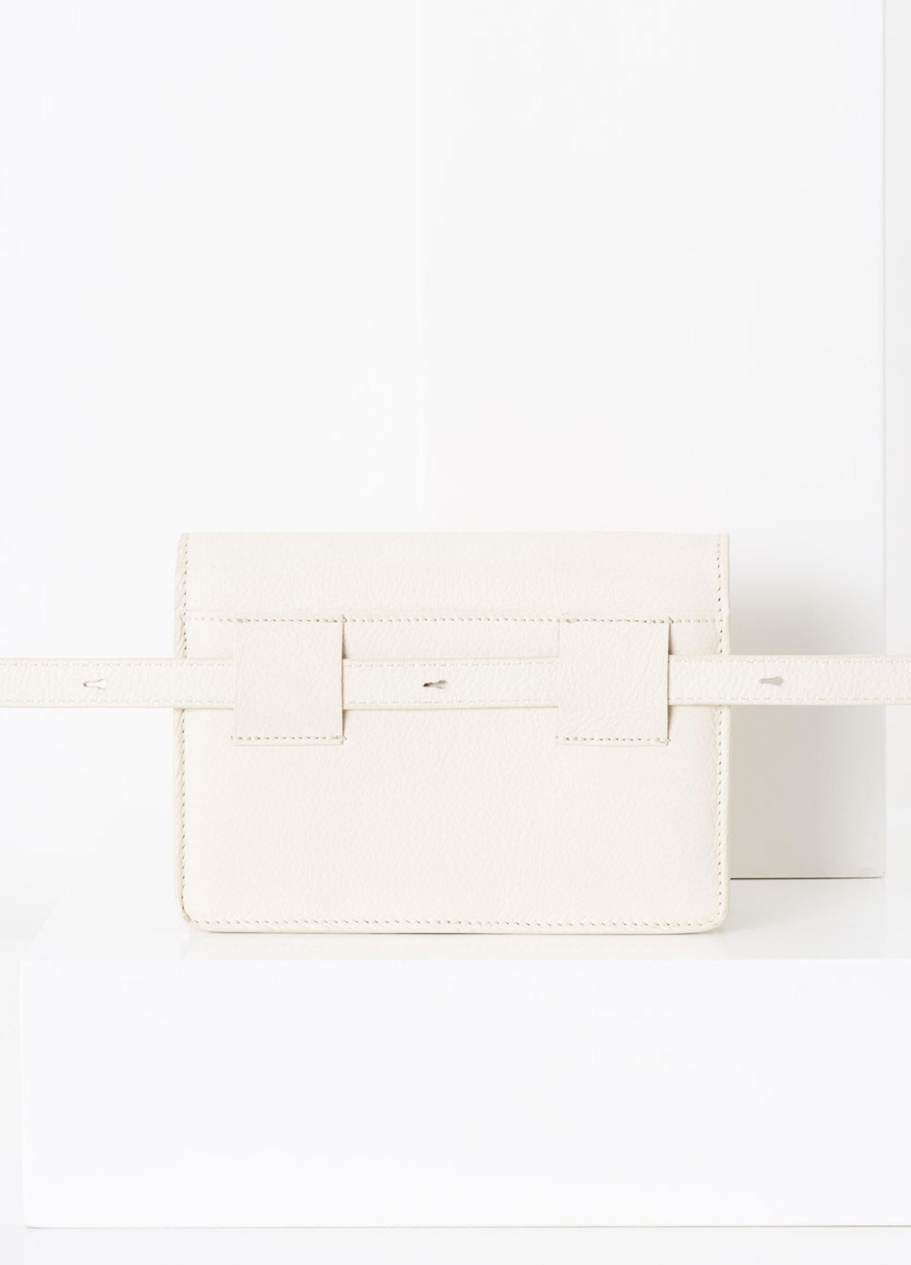 Hilla belt bag