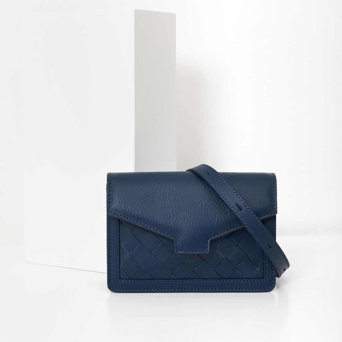 Hilla belt bag