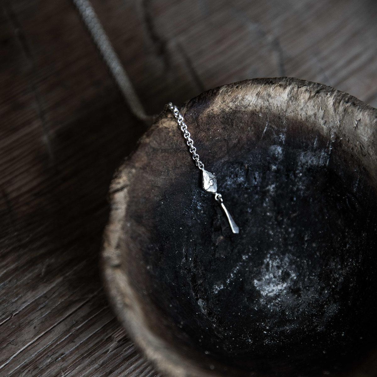 Kaarna String Necklace