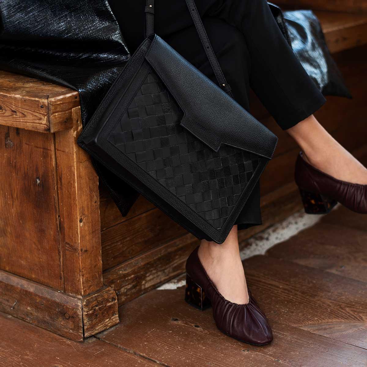 Kainut Crossbody