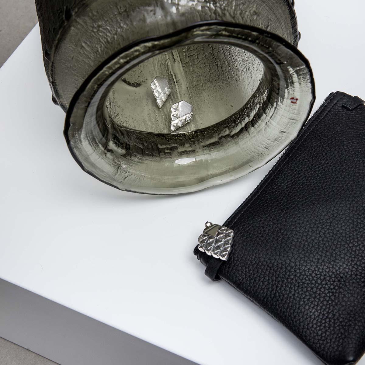 Vasu Pouch