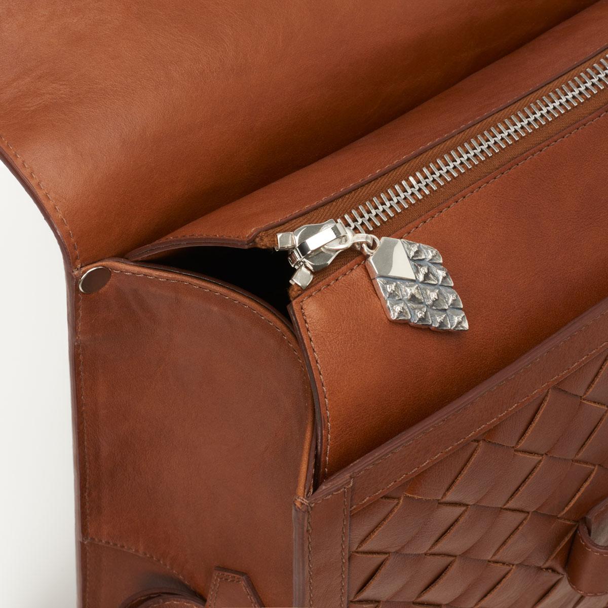 Container backpack brown (sample)