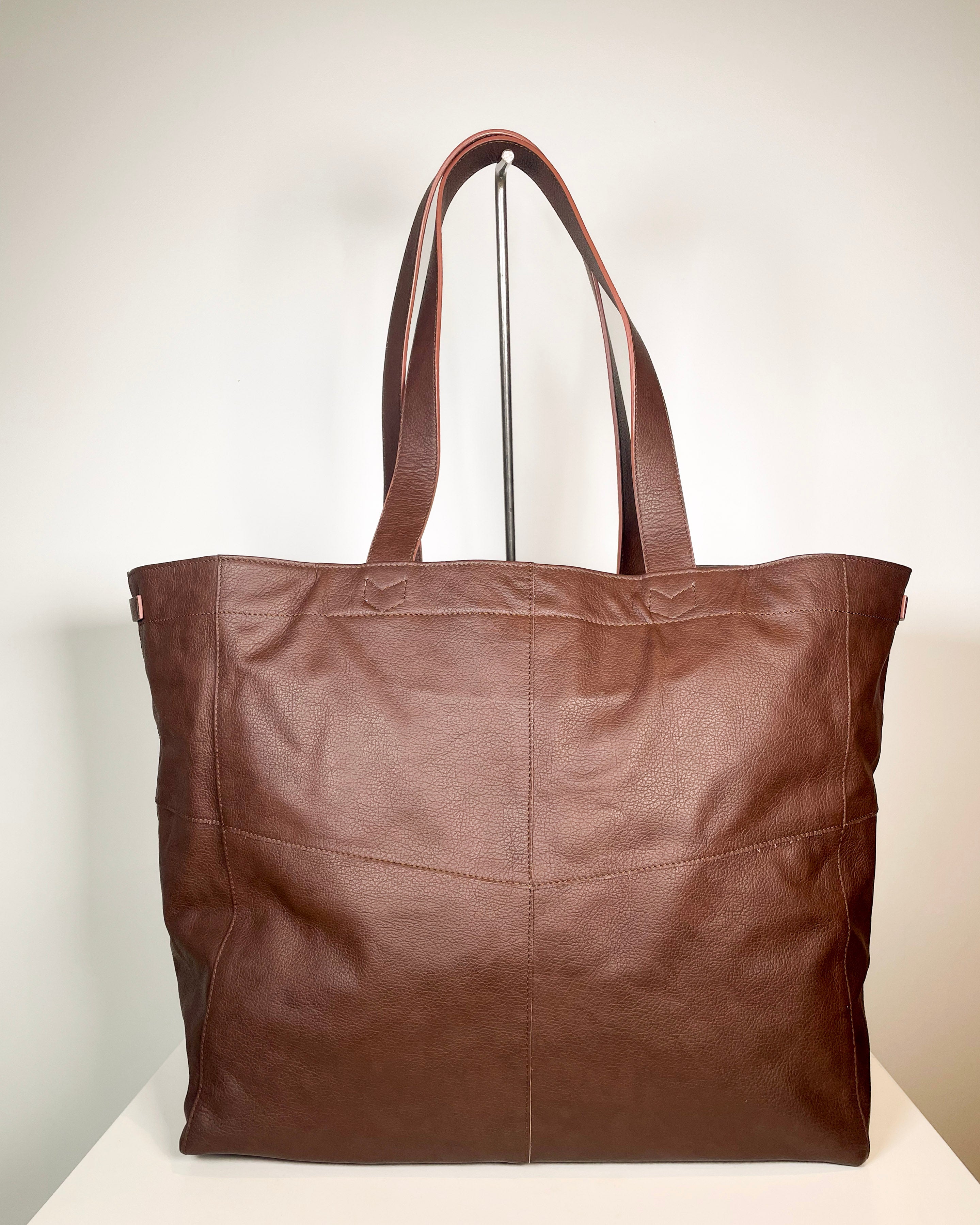 Aitta shoulder bag brown (sample)