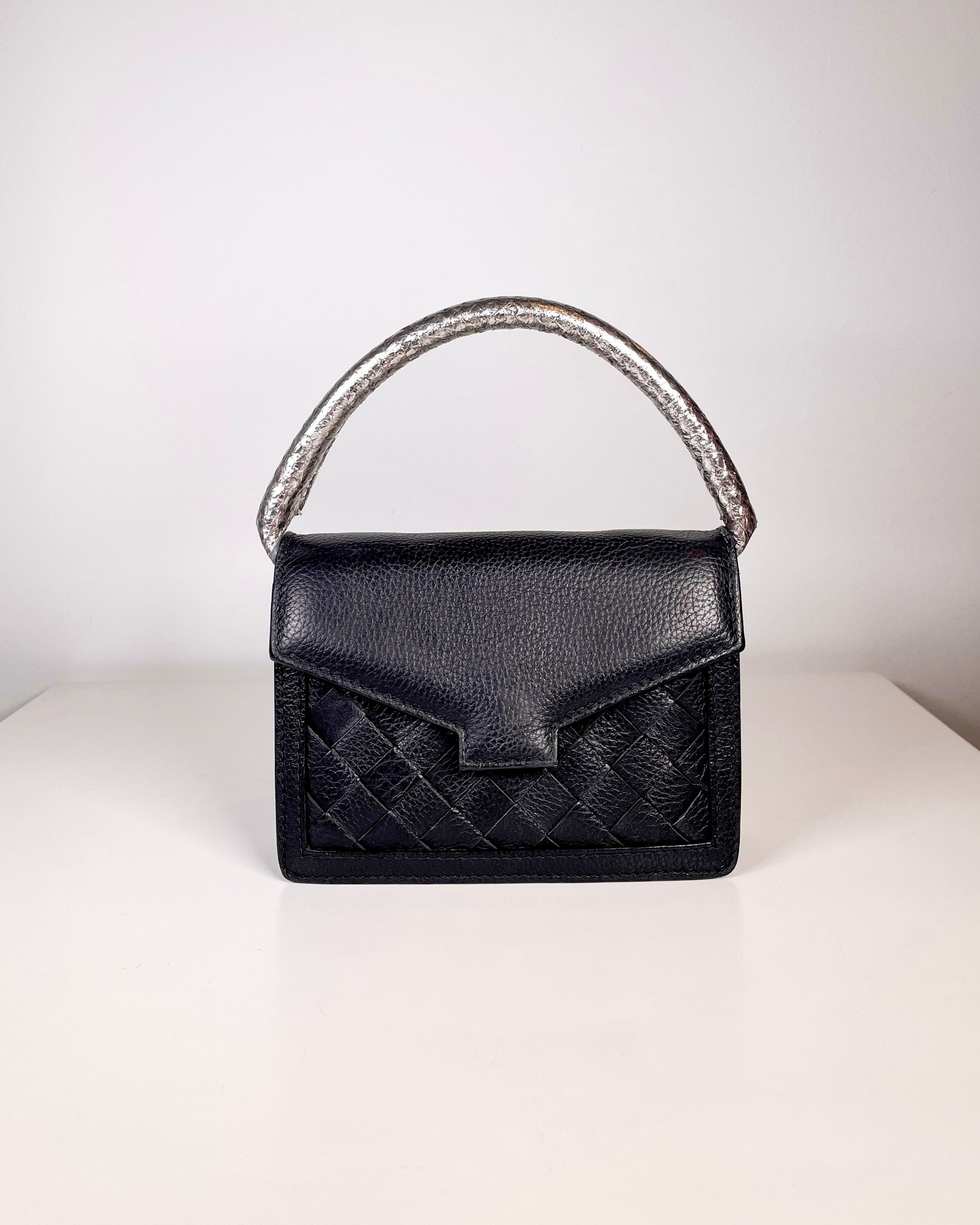 Handle for Hilla bag silver salmon leather