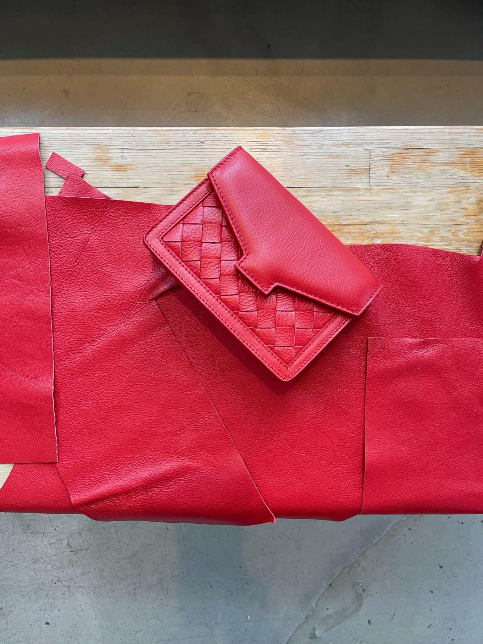 Hilla vyölaukku sample