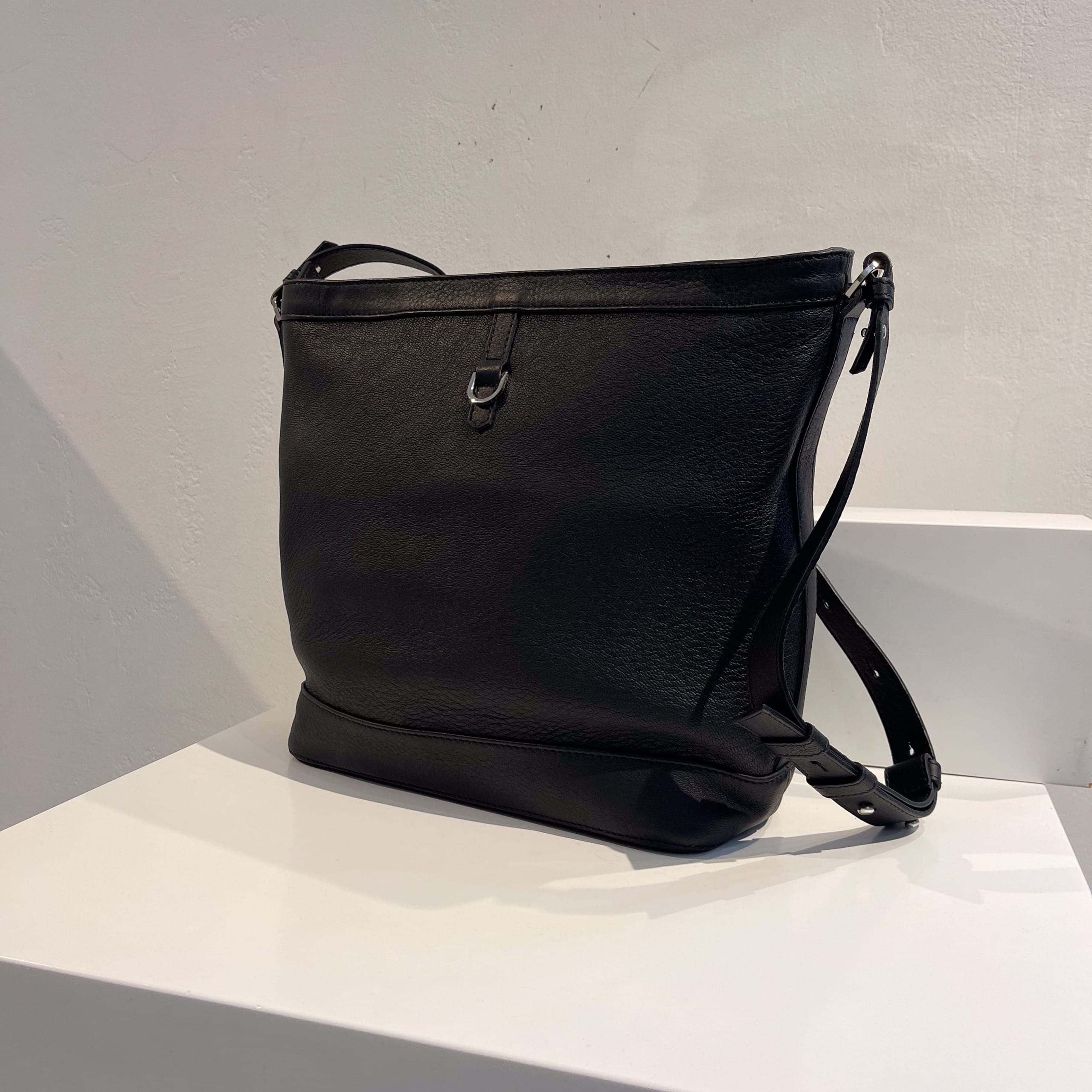 Vanamo olkalaukku Sample