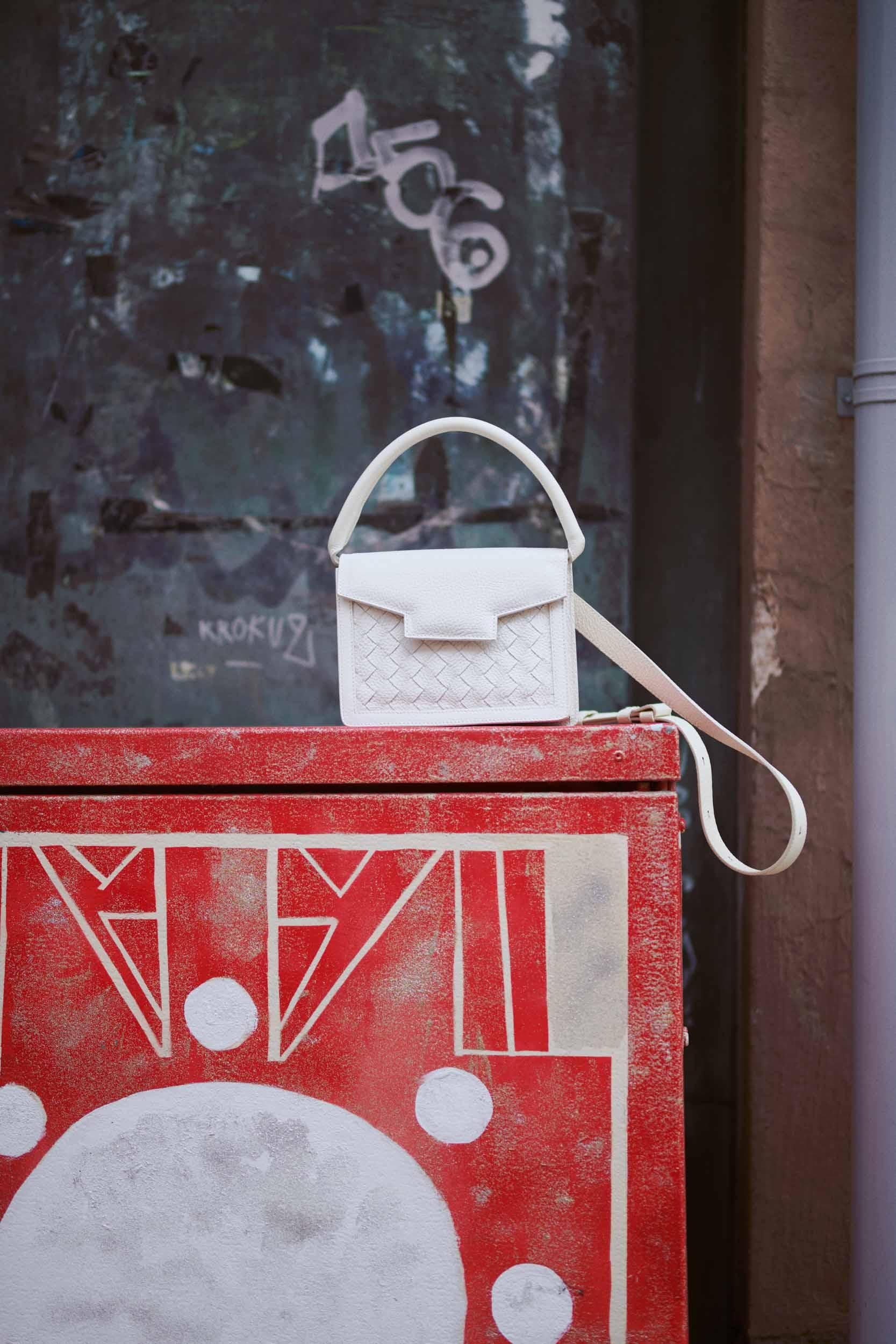 Kaiho shoulder bag