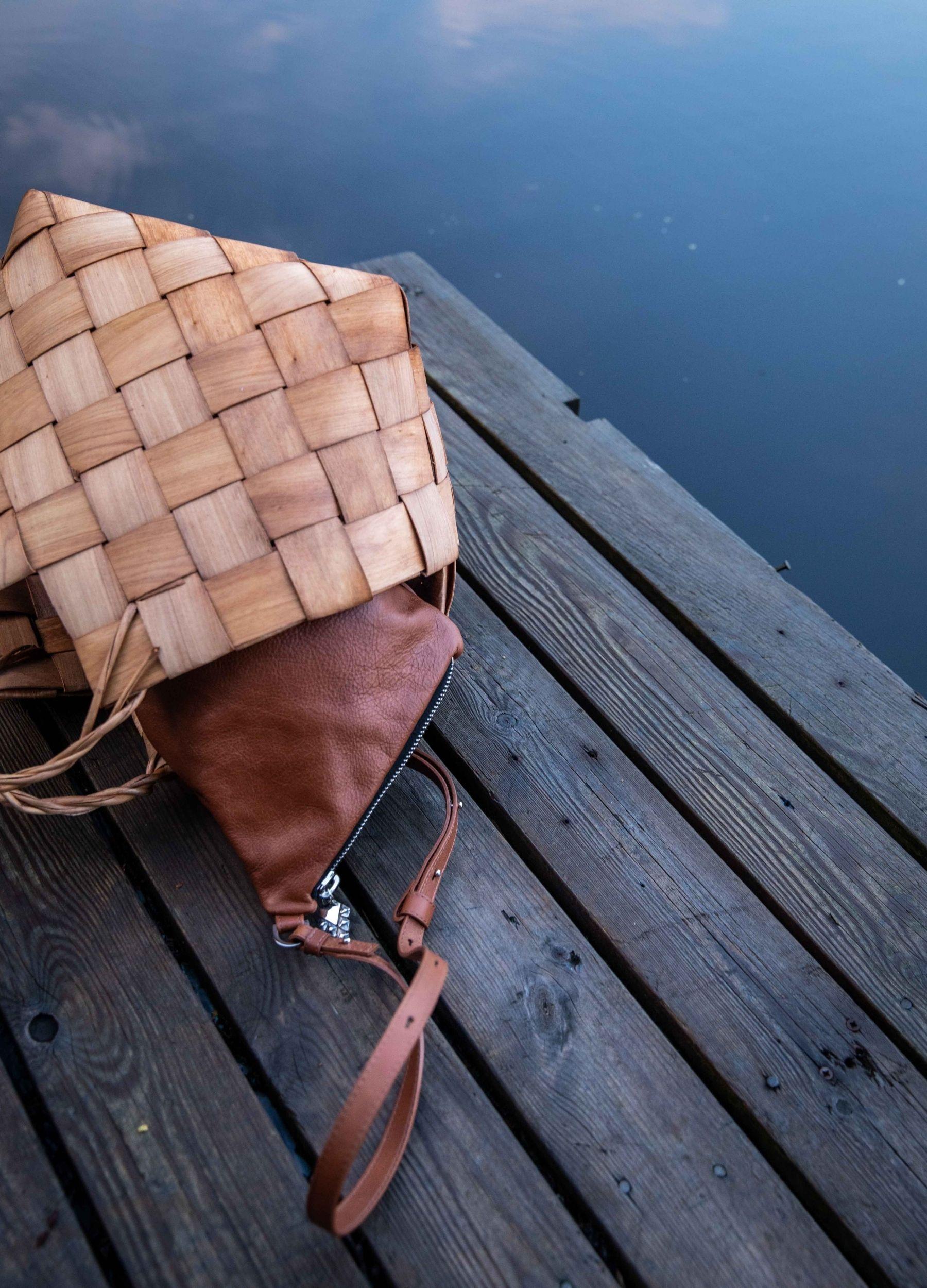 Käpy Pouch Bag sample