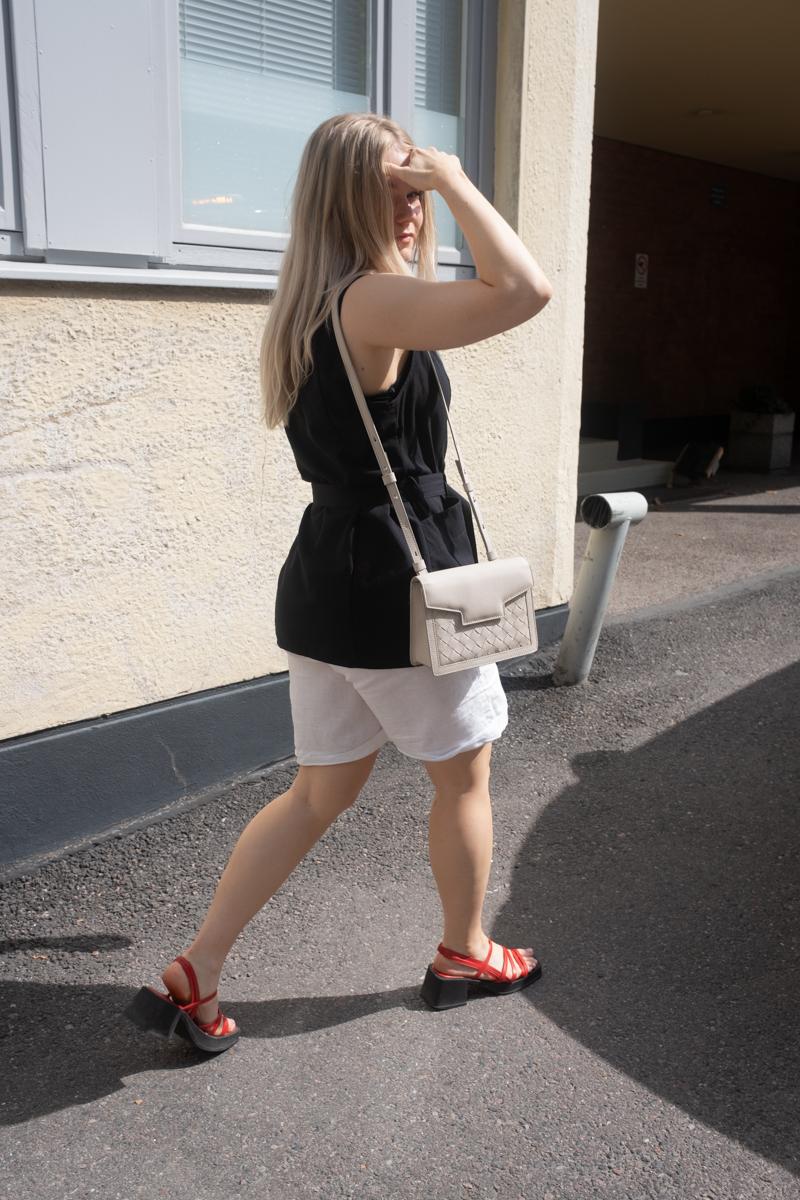 Kaiho Crossbody bag Dark Ivory