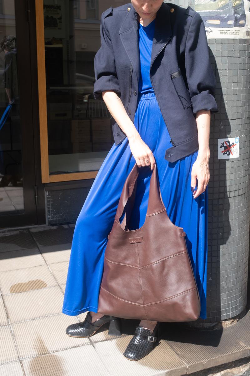 Rihma olkalaukku tummanruskea