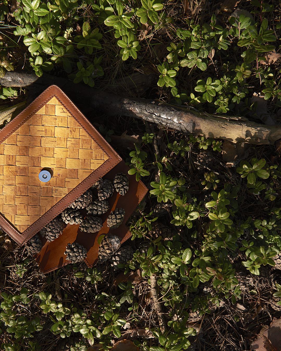Kaiho Crossbody Birch Bark Brown