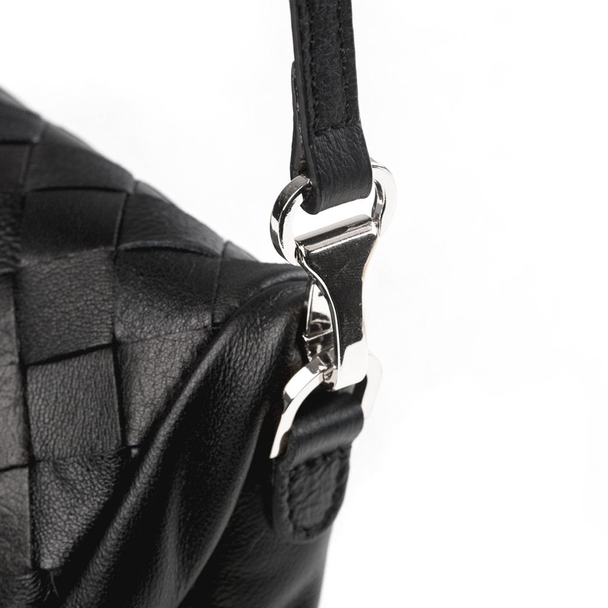 Aira Small Crossbody