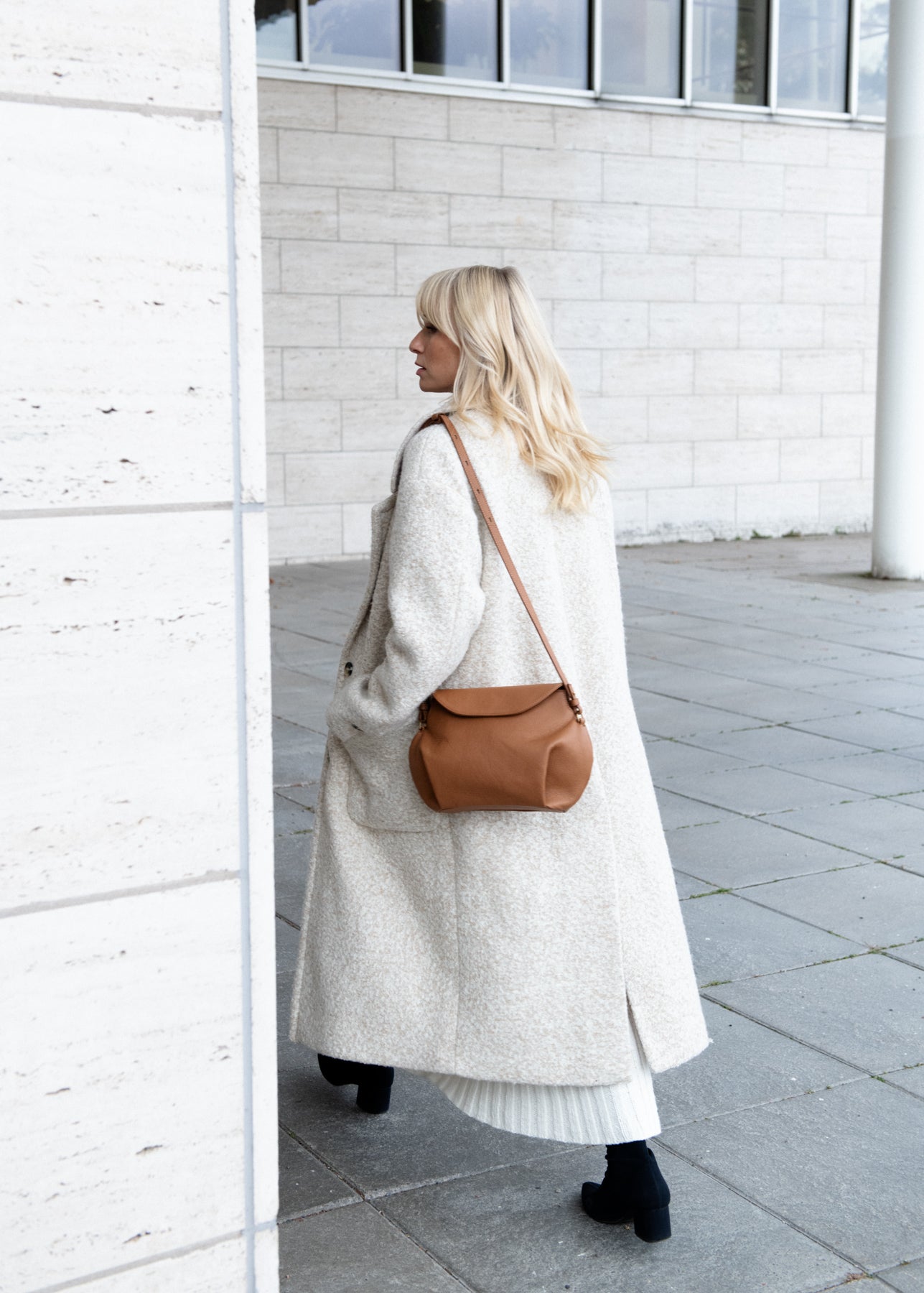 Ansa Crossbody-laukku ruska