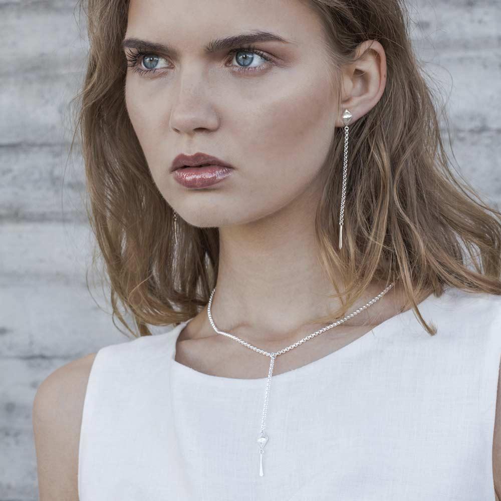 Kaarna String Earrings