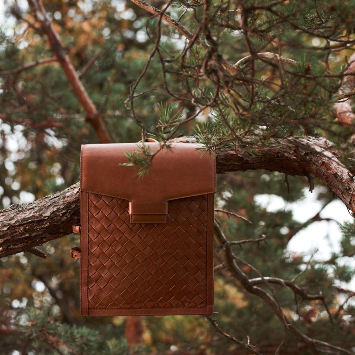 Container backpack brown (sample)