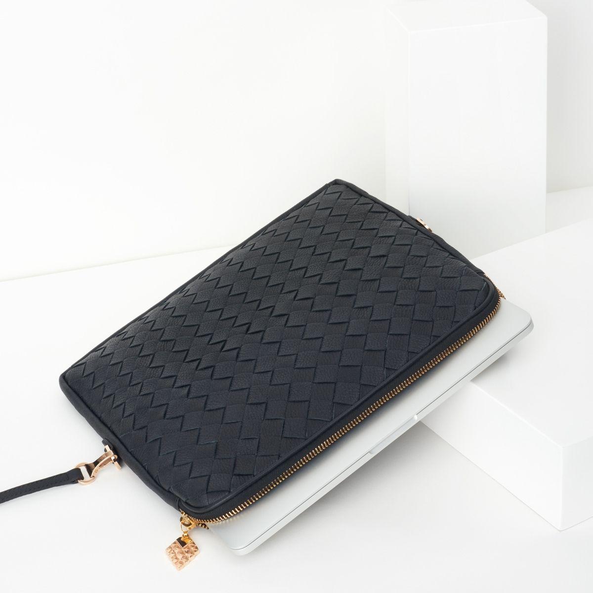 Aira crossbody-laukku
