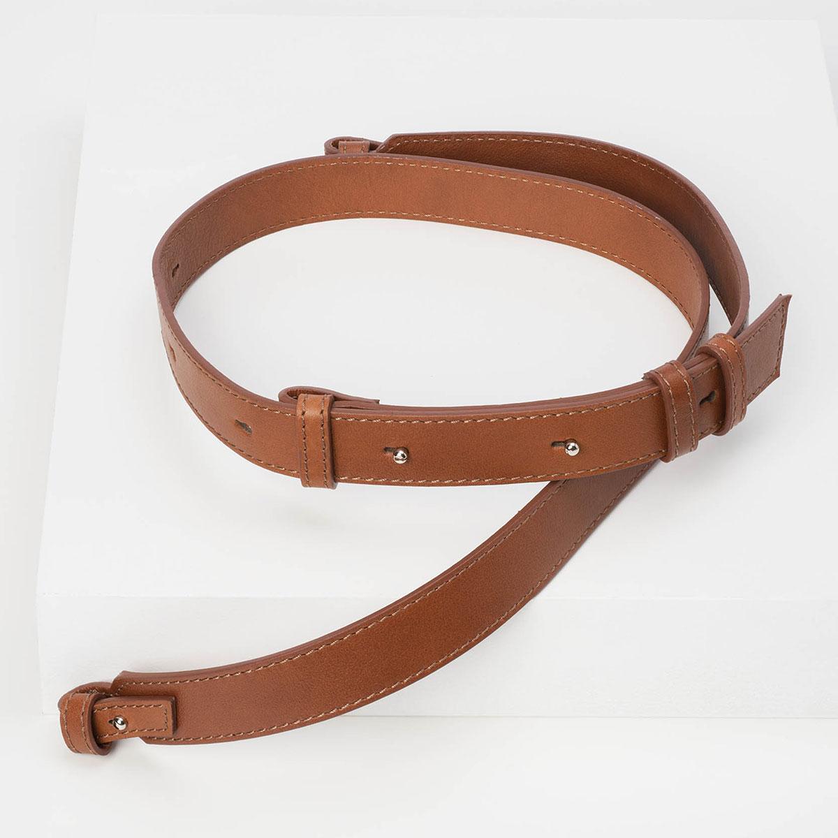 Crossbody -hihna ruskea