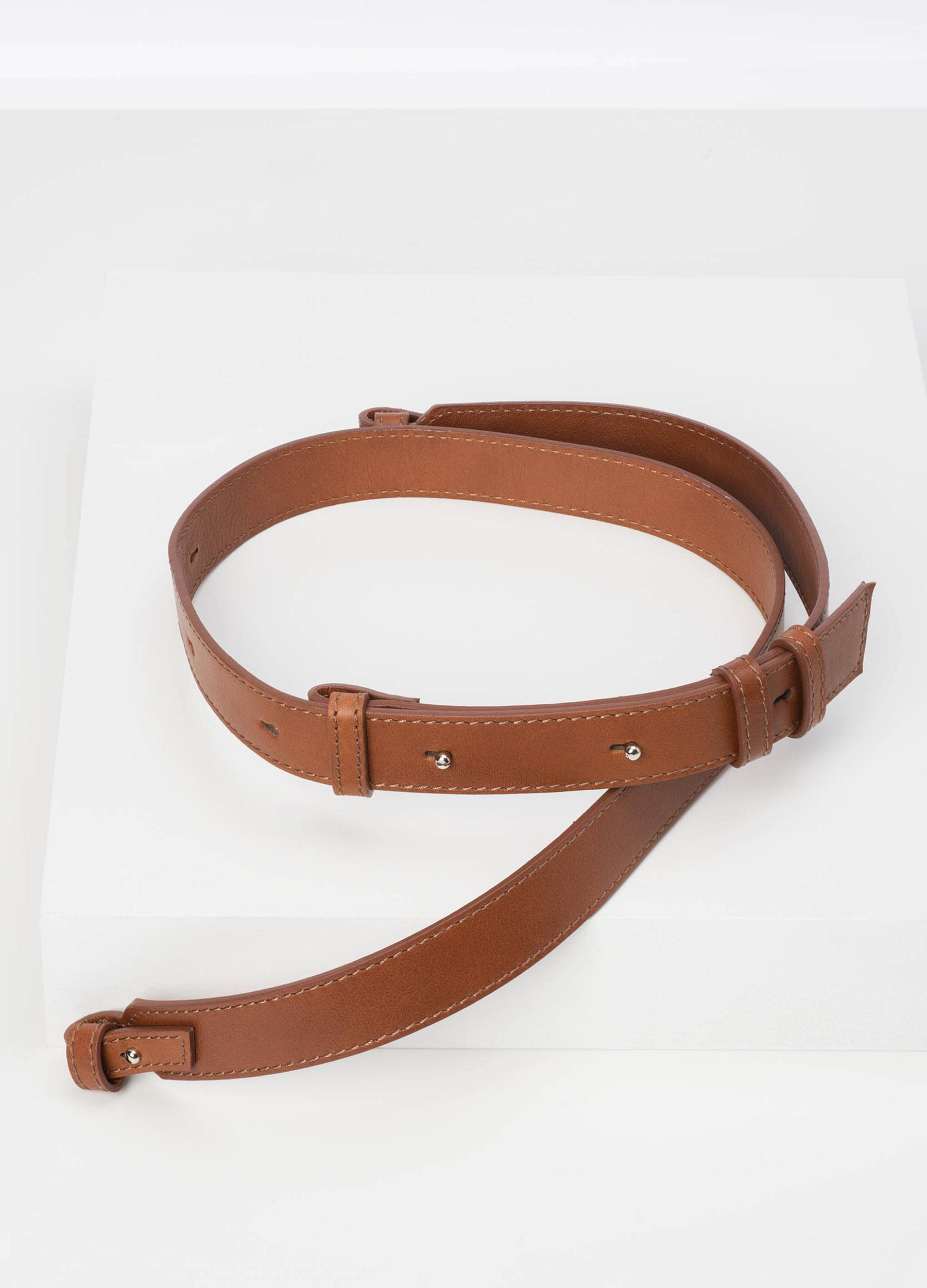 Crossbody -hihna ruskea