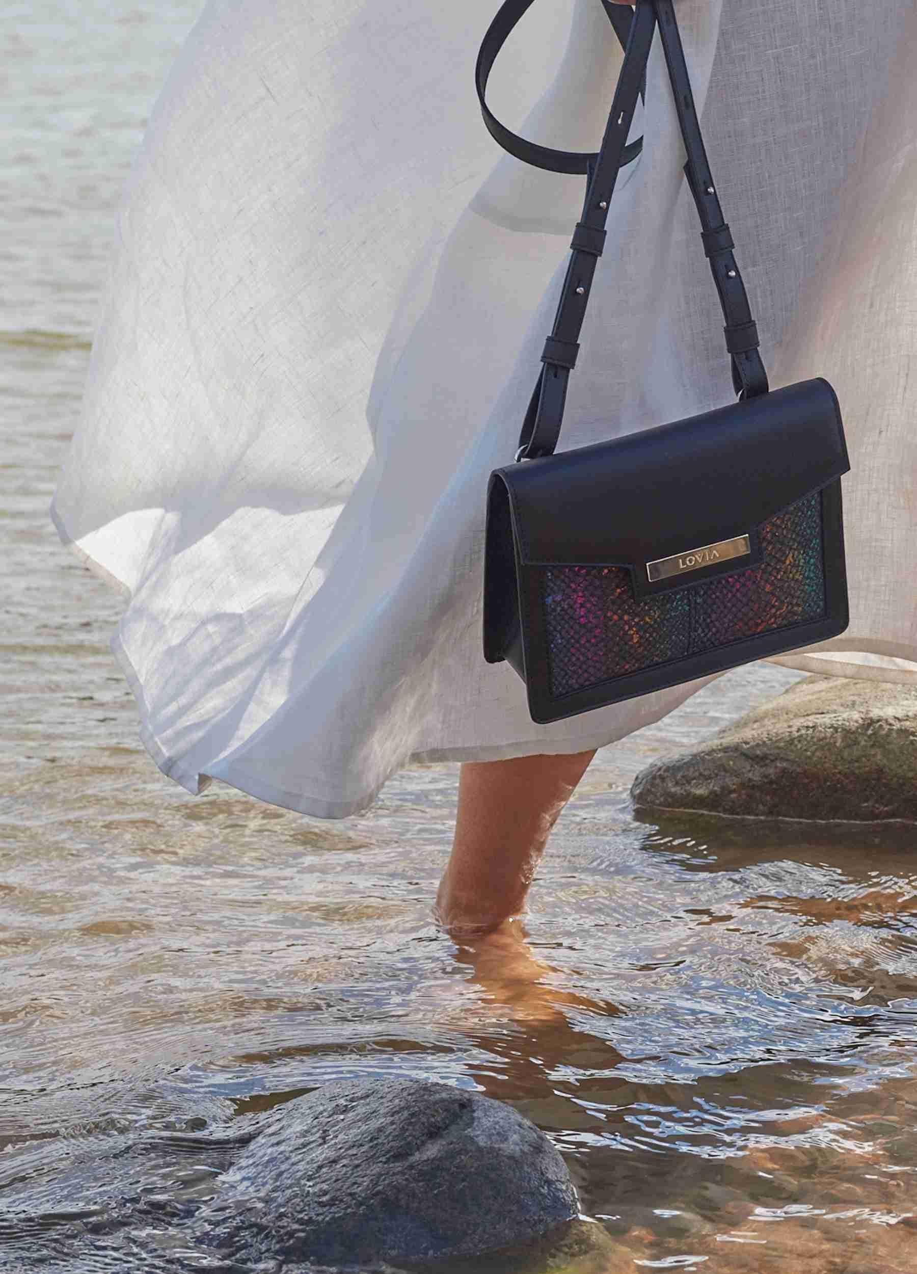 Kaiho crossbody bag universe salmon