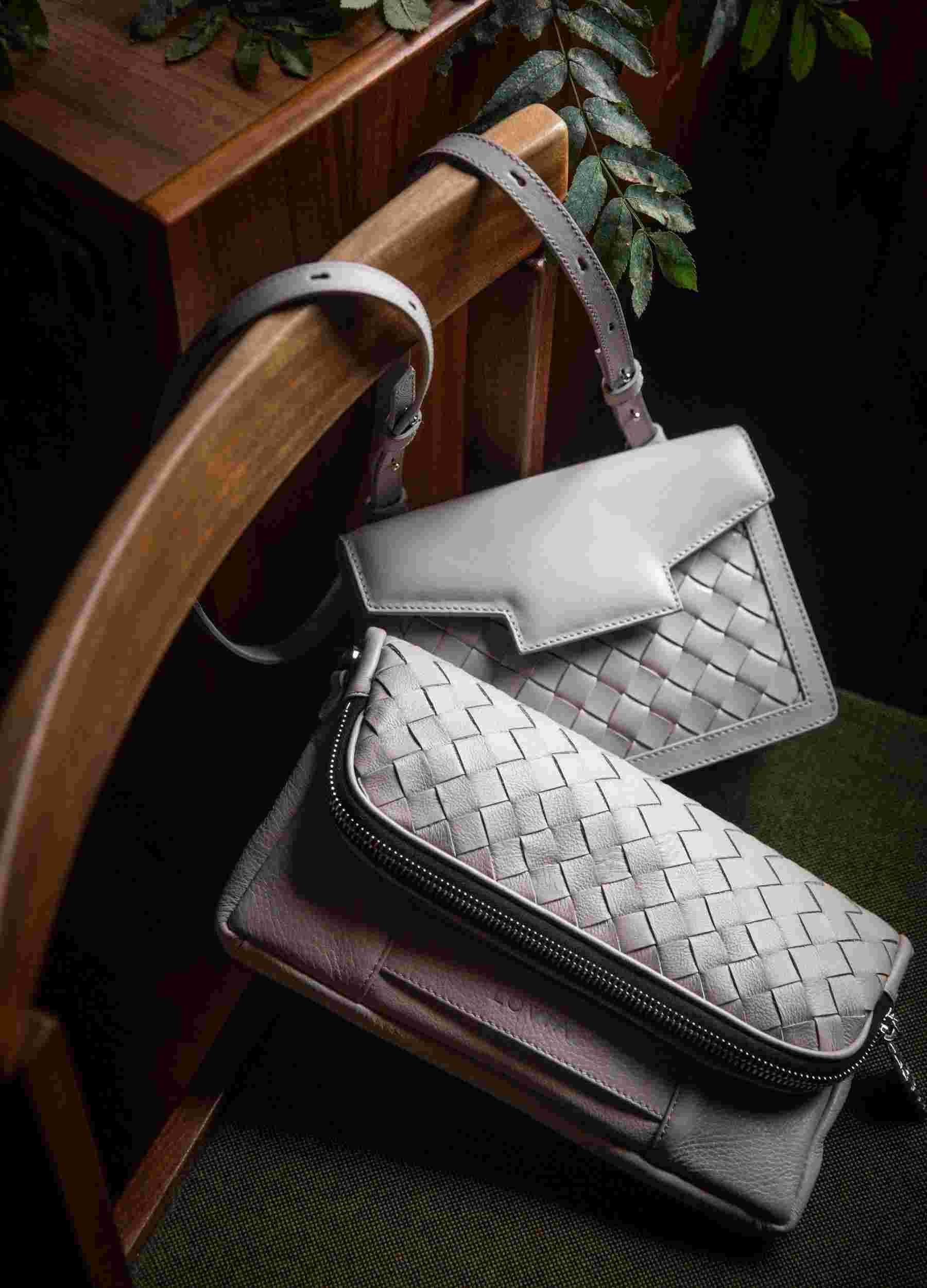 Aira crossbody-laukku