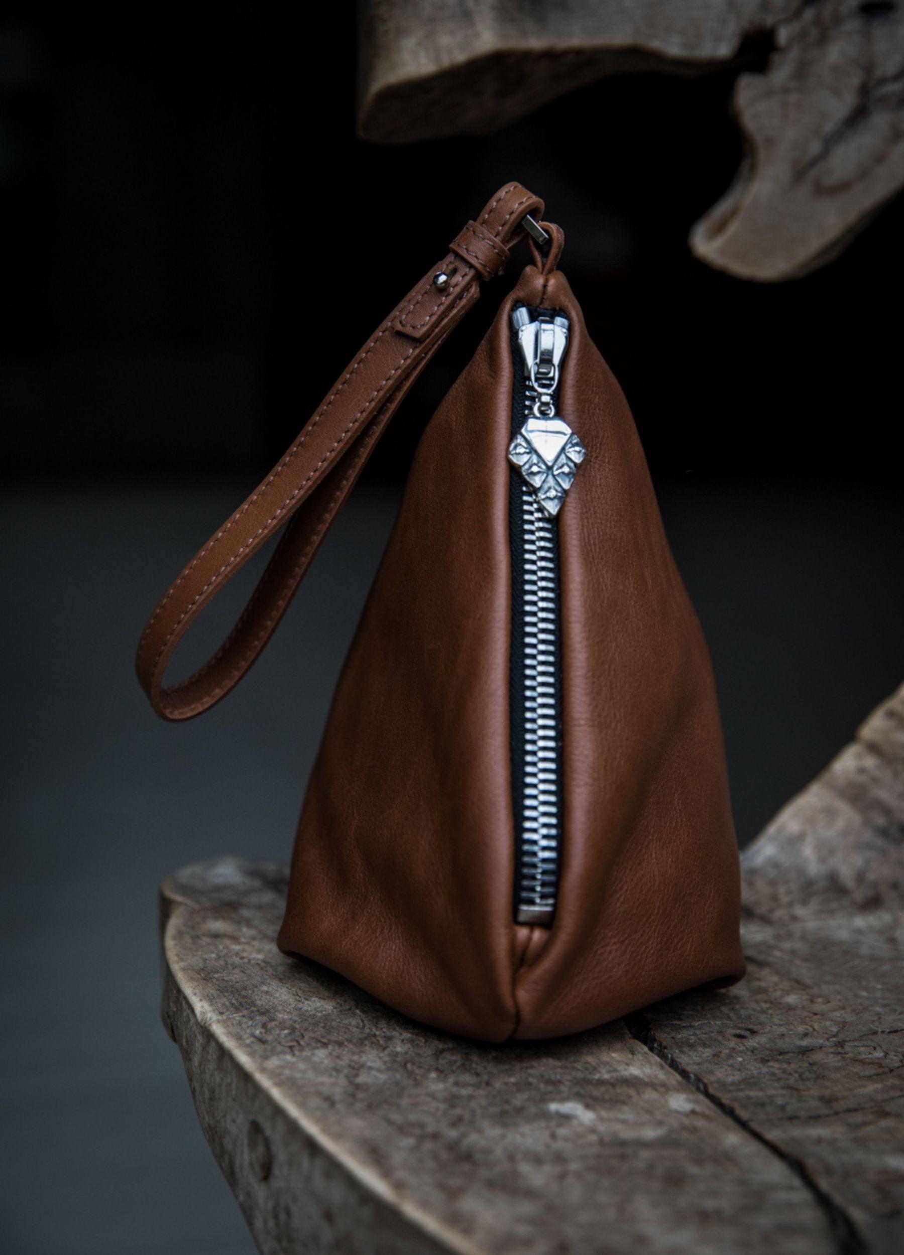 Käpy Pouch Bag sample