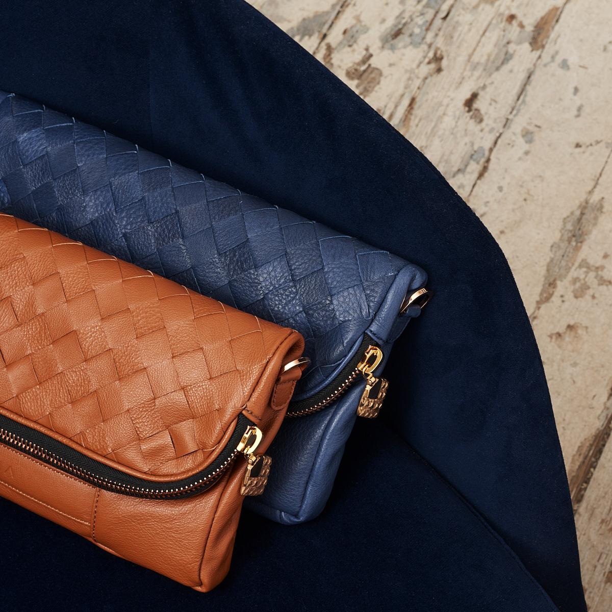 Aira Crossbody-laukku