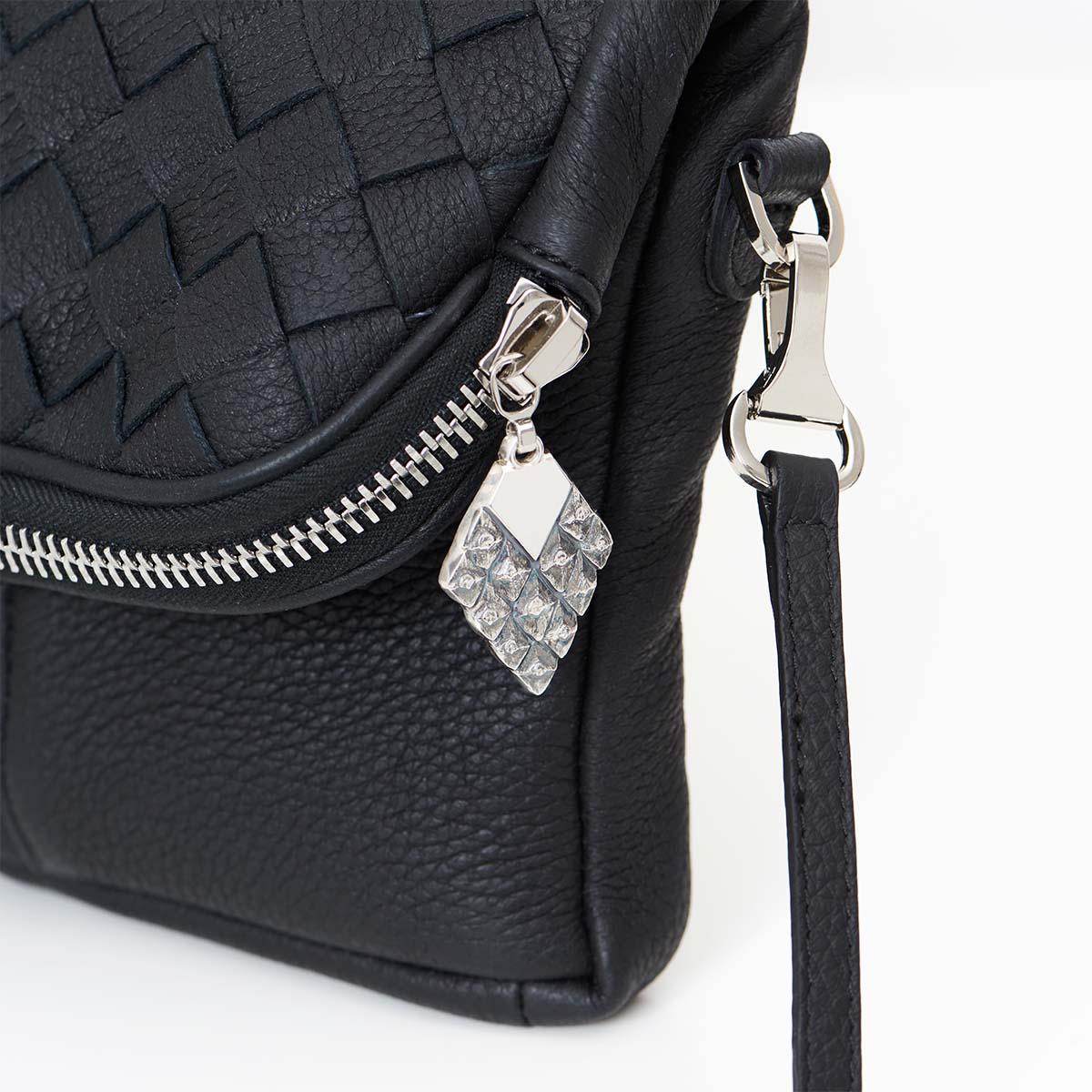 Aura Crossbody