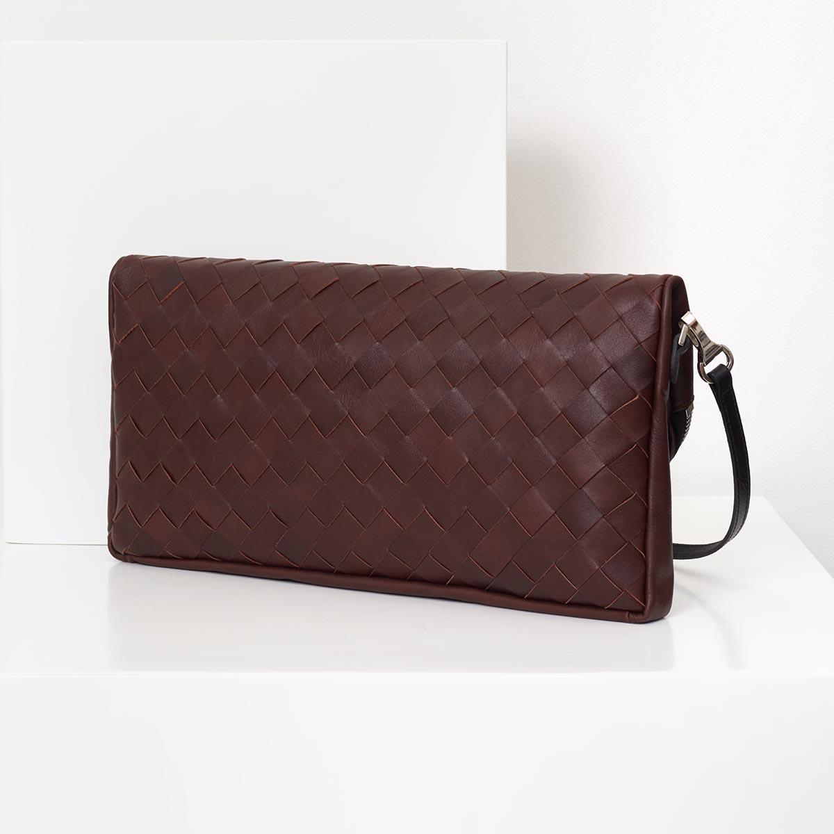 Aura Crossbody