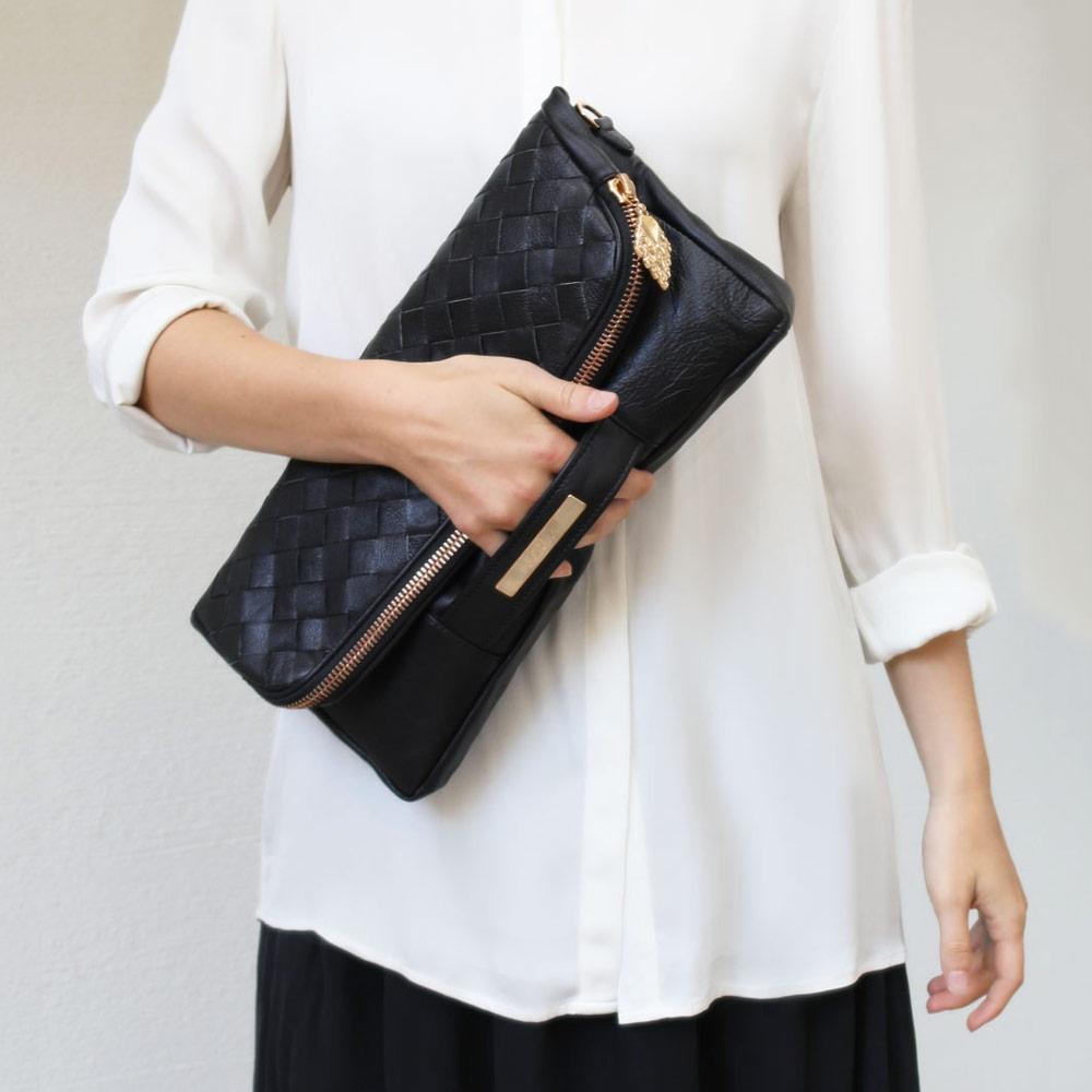 Aura Crossbody