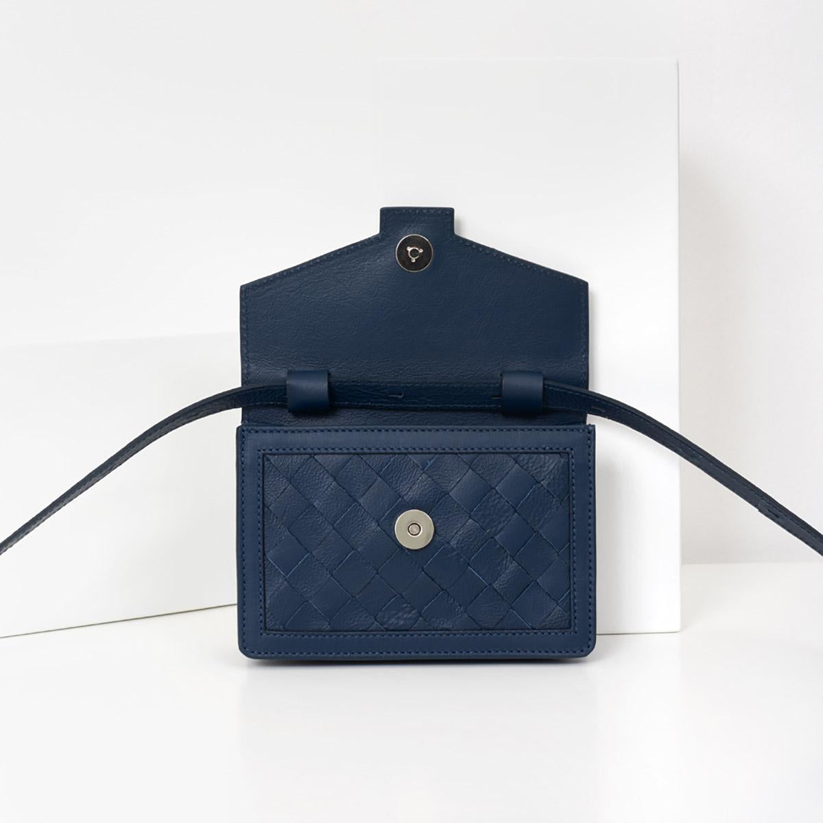 Hilla belt bag
