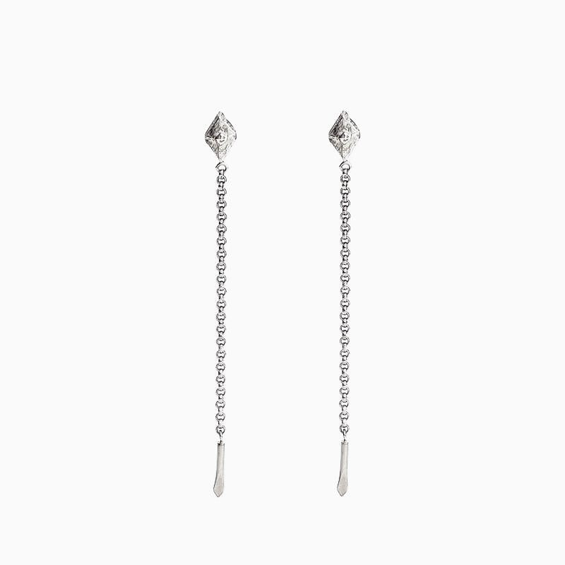 Kaarna String Earrings